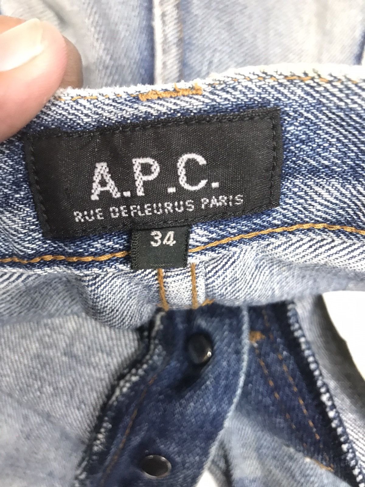 A.P.C. × Vintage VINTAGE SELVAGE A.P.C BLUE WASH DISTRESSED DENIM Size US 32 / EU 48 - 10 Thumbnail