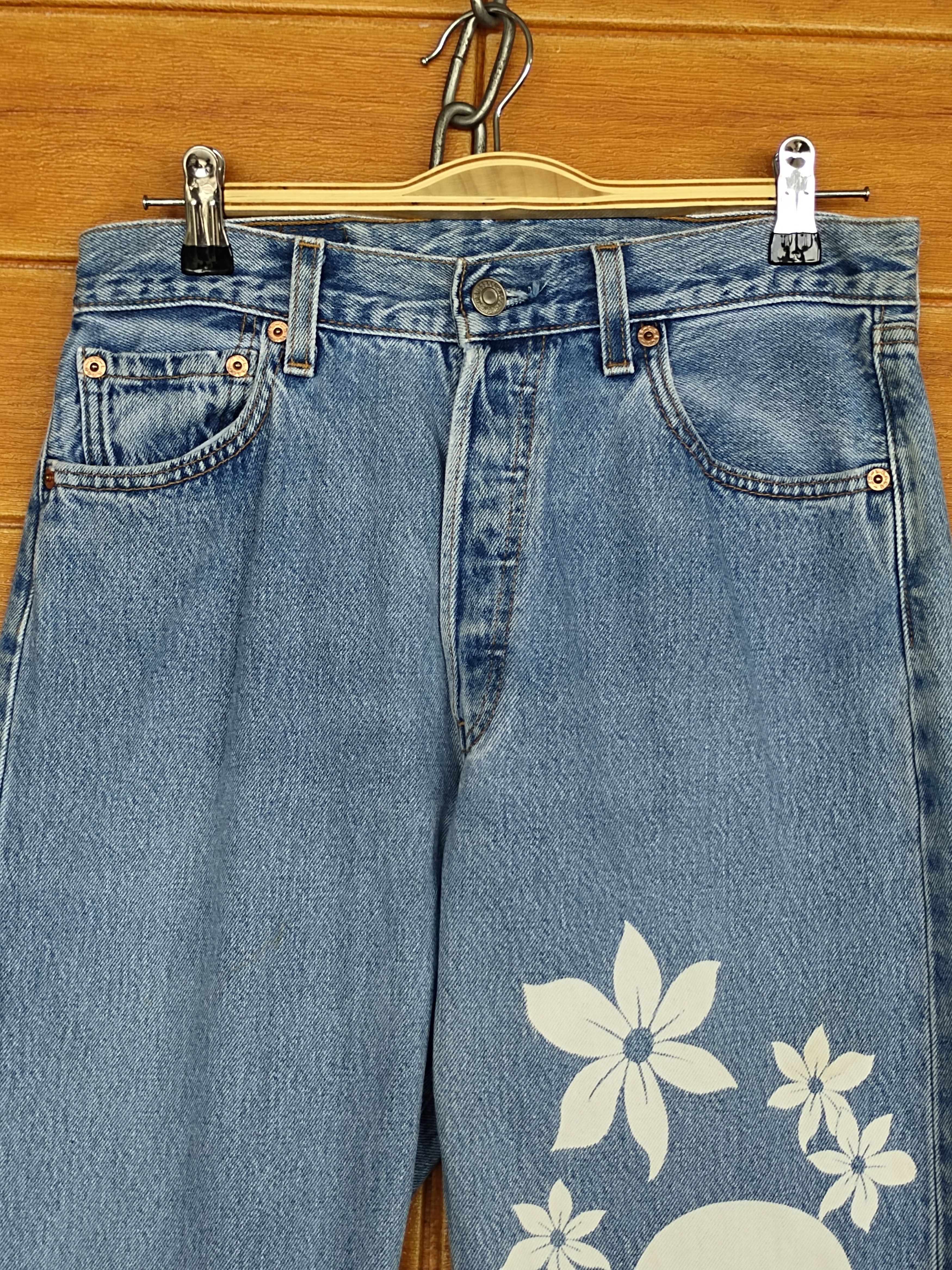 Levi's Vintage Clothing Vintage 90s LEVIS 501 Skull & Flowers Denim Jeans Size US 29 - 3 Thumbnail