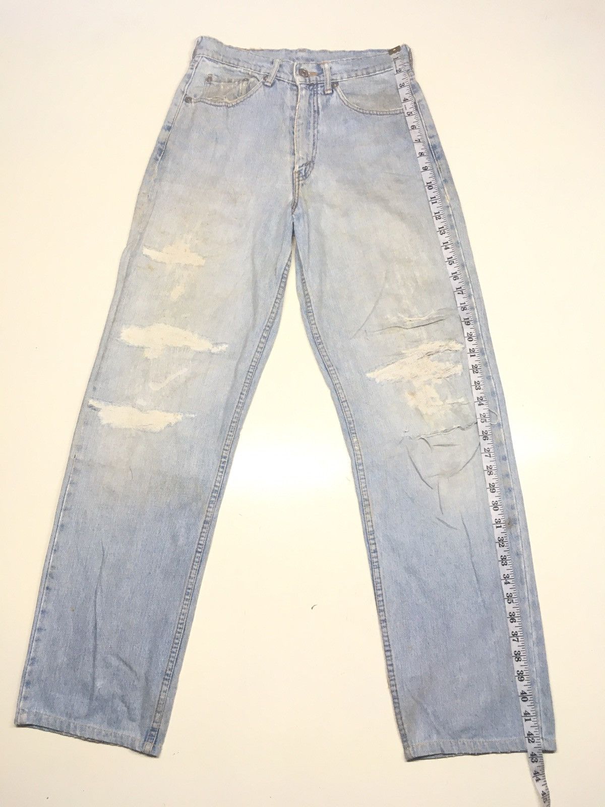 Levi's × Vintage Vintage 90s Levi’s grey tag blue wash distresed riped denim Size US 28 / EU 44 - 2 Thumbnail
