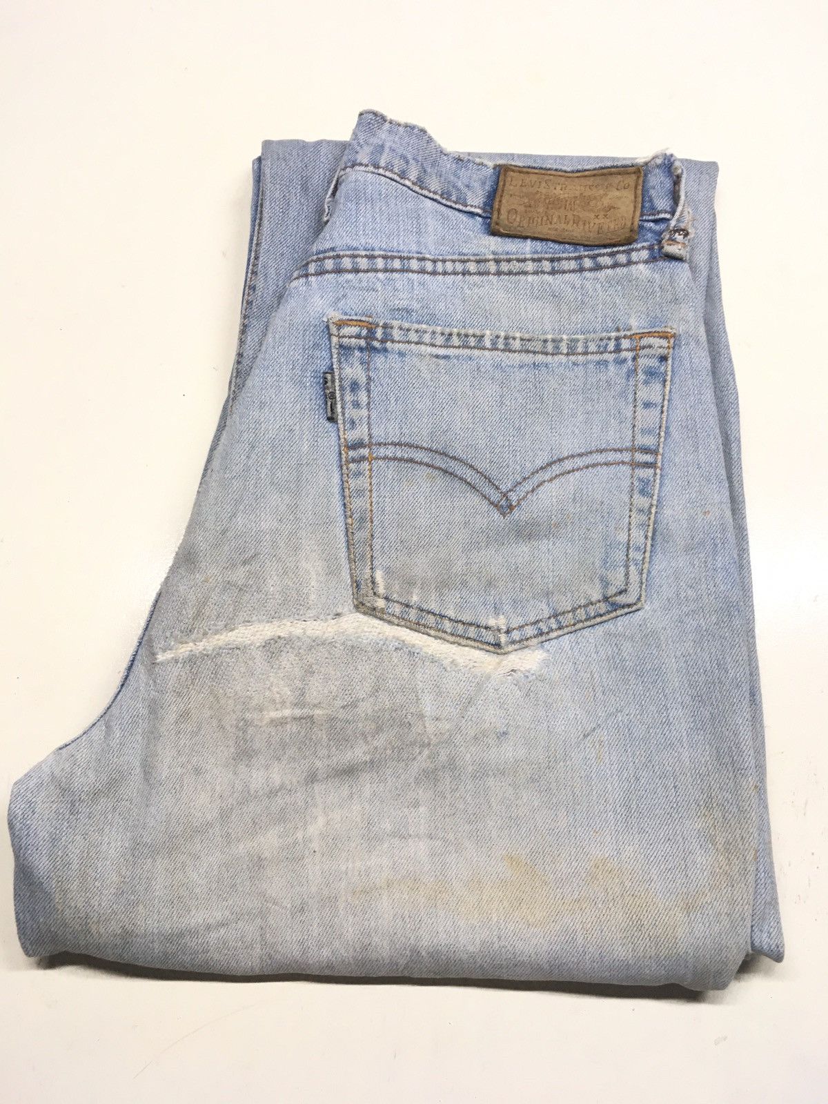 Levi's × Vintage Vintage 90s Levi’s grey tag blue wash distresed riped denim Size US 28 / EU 44 - 1 Thumbnail
