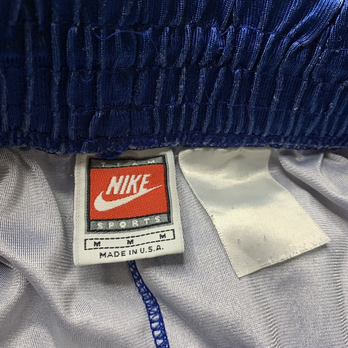 Nike Nike Vintage Made in USA NBA Basketball Blue Devils Jersey Size US L / EU 52-54 / 3 - 13 Thumbnail
