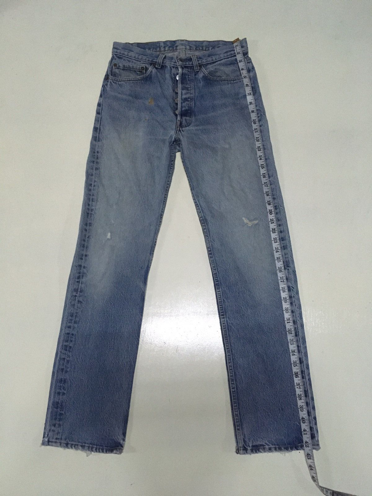 Levi's Vintage Clothing × Vintage Truly Vintage 70s Levi’s 501 blue wash distressed denim Size US 31 - 2 Thumbnail