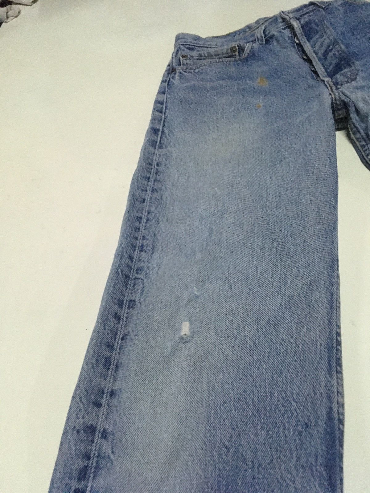 Levi's Vintage Clothing × Vintage Truly Vintage 70s Levi’s 501 blue wash distressed denim Size US 31 - 8 Thumbnail