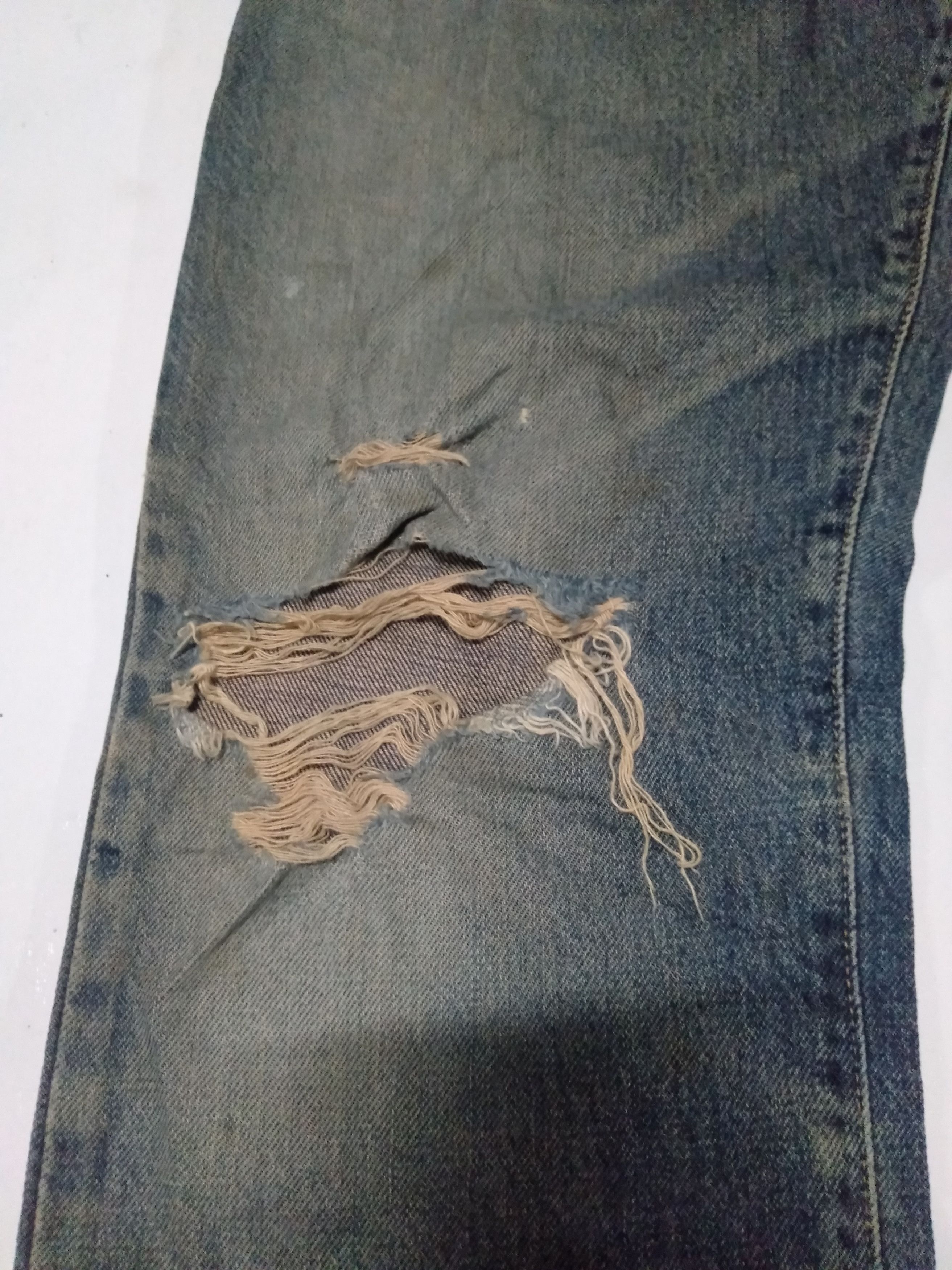 Edwin × Vintage vintage Edwin blue wash distressed denim Size US 29 - 9 Thumbnail