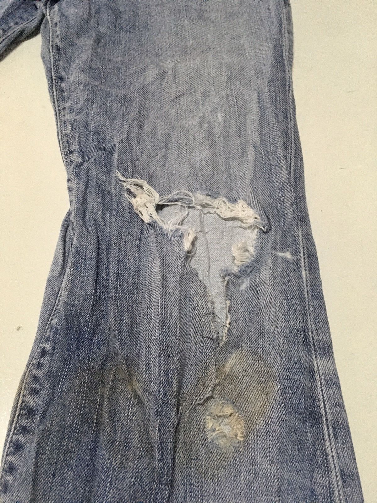 DISCOVERED × Levi's × Vintage FLARED Vintage Levi’s lot 708 distressed blue wash denim Size US 32 / EU 48 - 7 Thumbnail