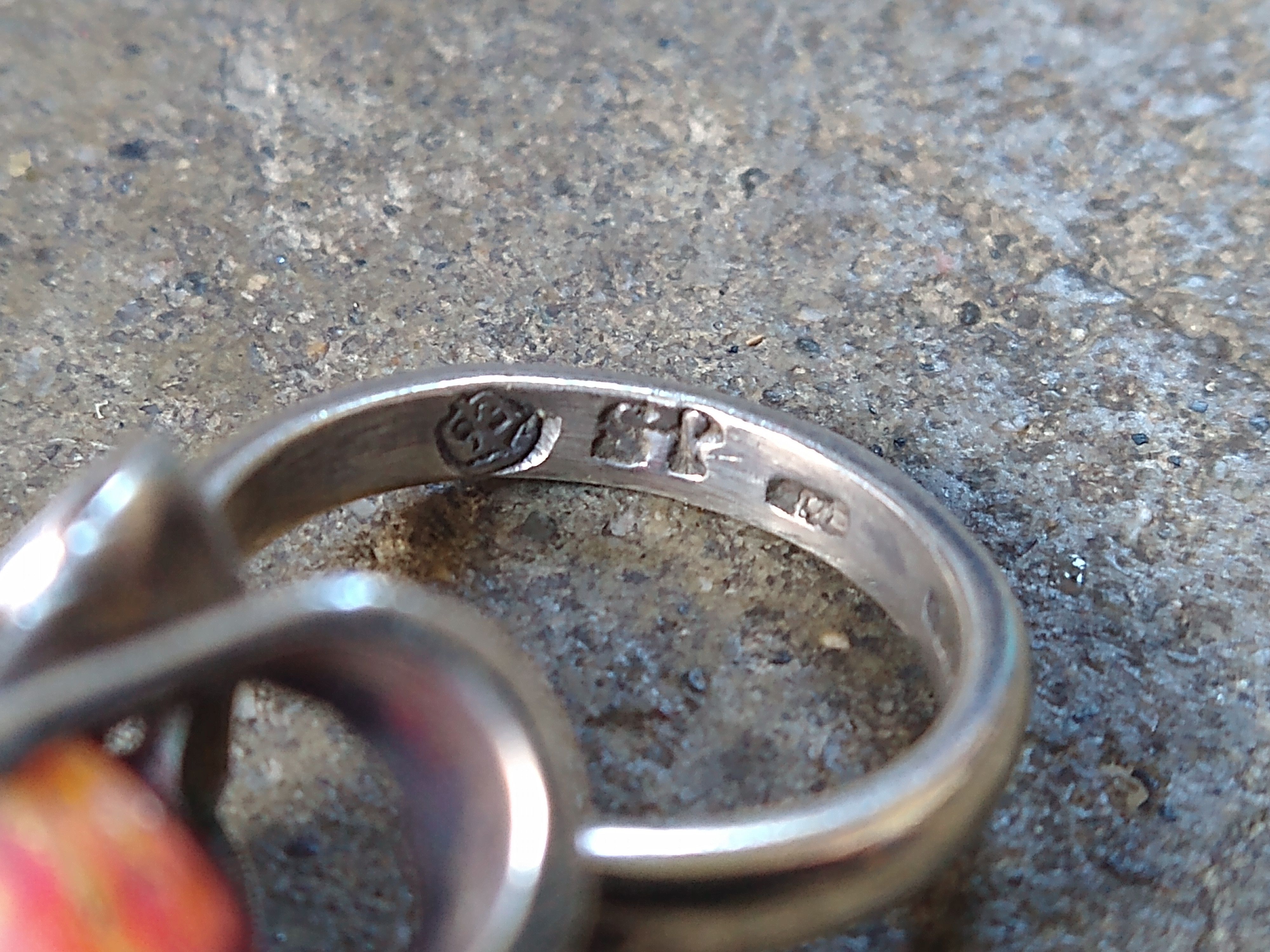 Jewelry Vintage Sterling Silver Ring Size 7.25 Glass Belcher Modern Size ONE SIZE - 9 Thumbnail
