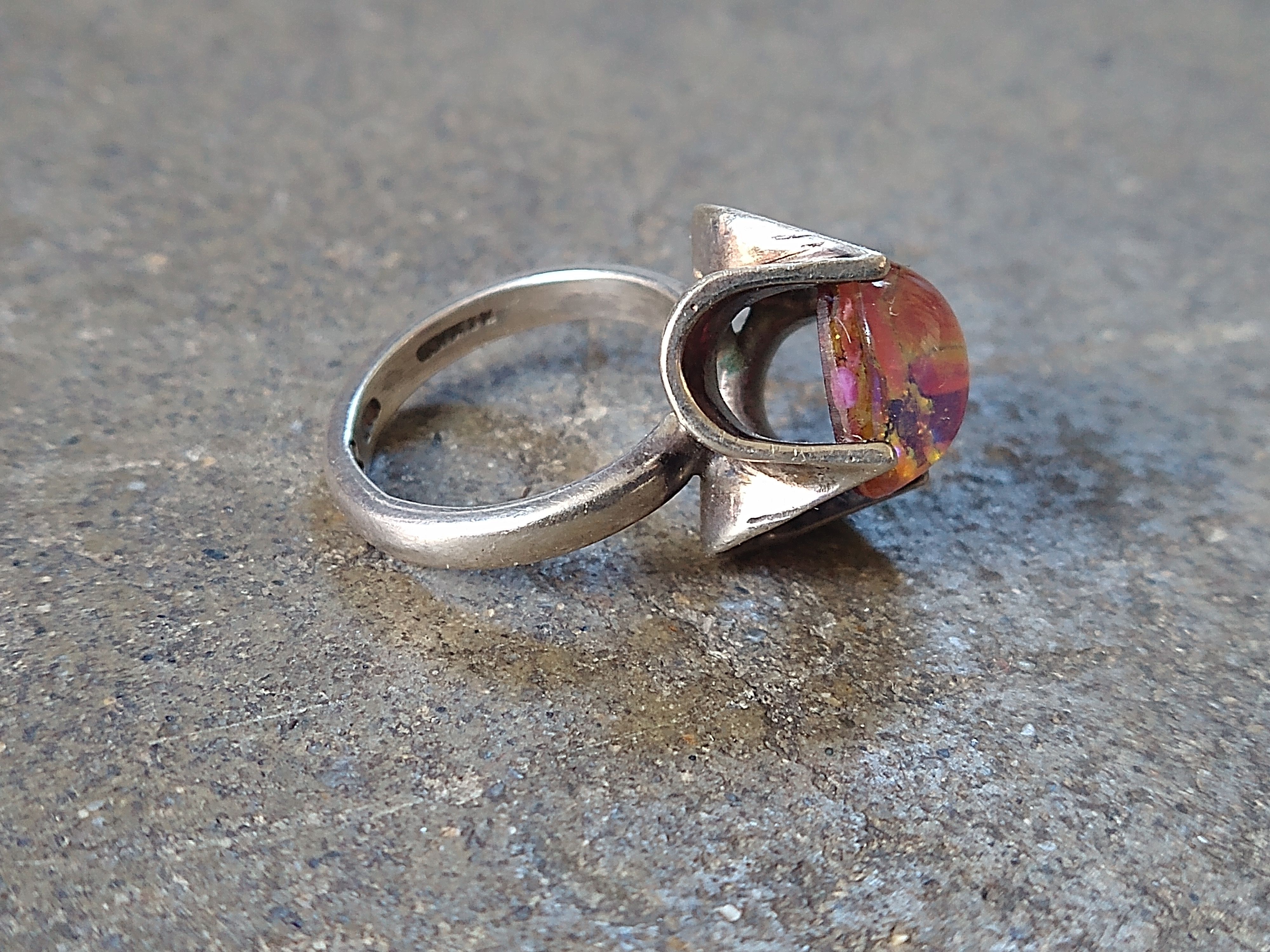 Jewelry Vintage Sterling Silver Ring Size 7.25 Glass Belcher Modern Size ONE SIZE - 3 Thumbnail