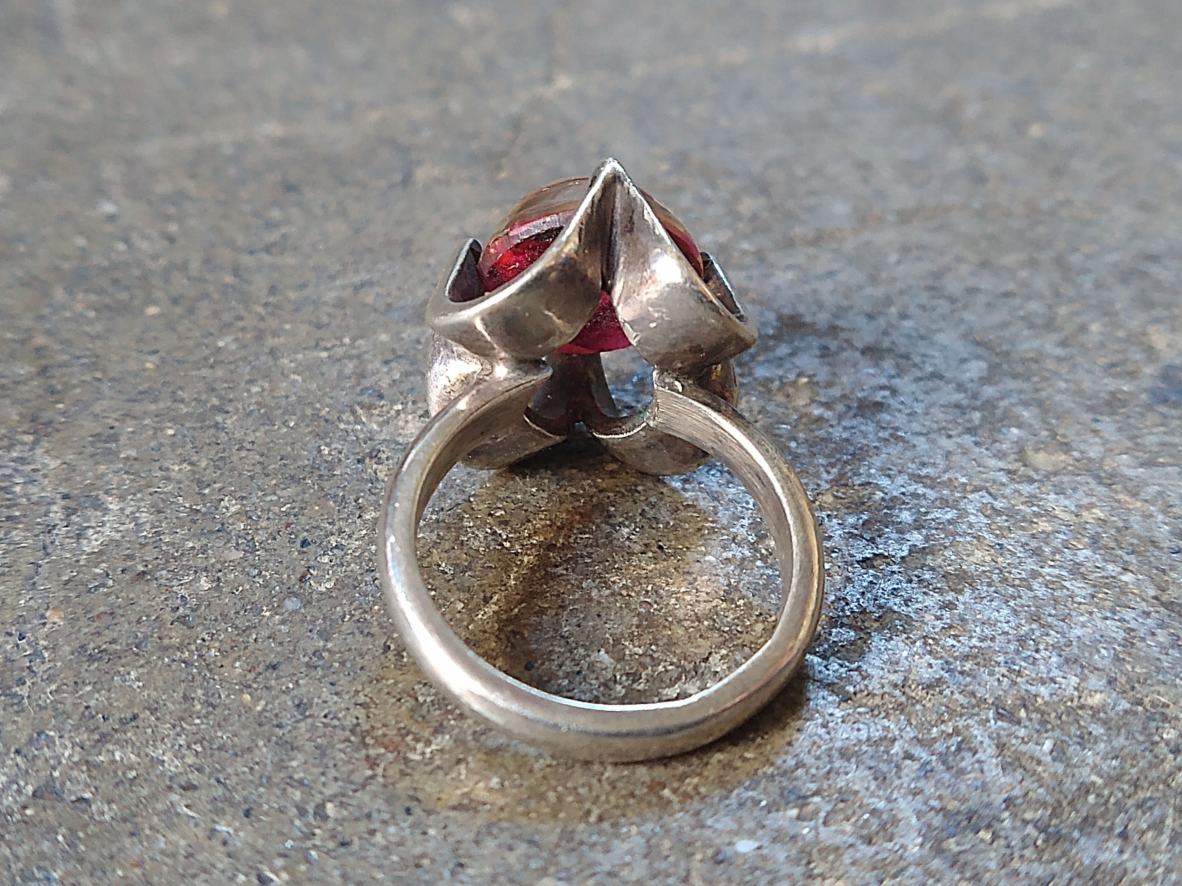 Jewelry Vintage Sterling Silver Ring Size 7.25 Glass Belcher Modern Size ONE SIZE - 6 Thumbnail