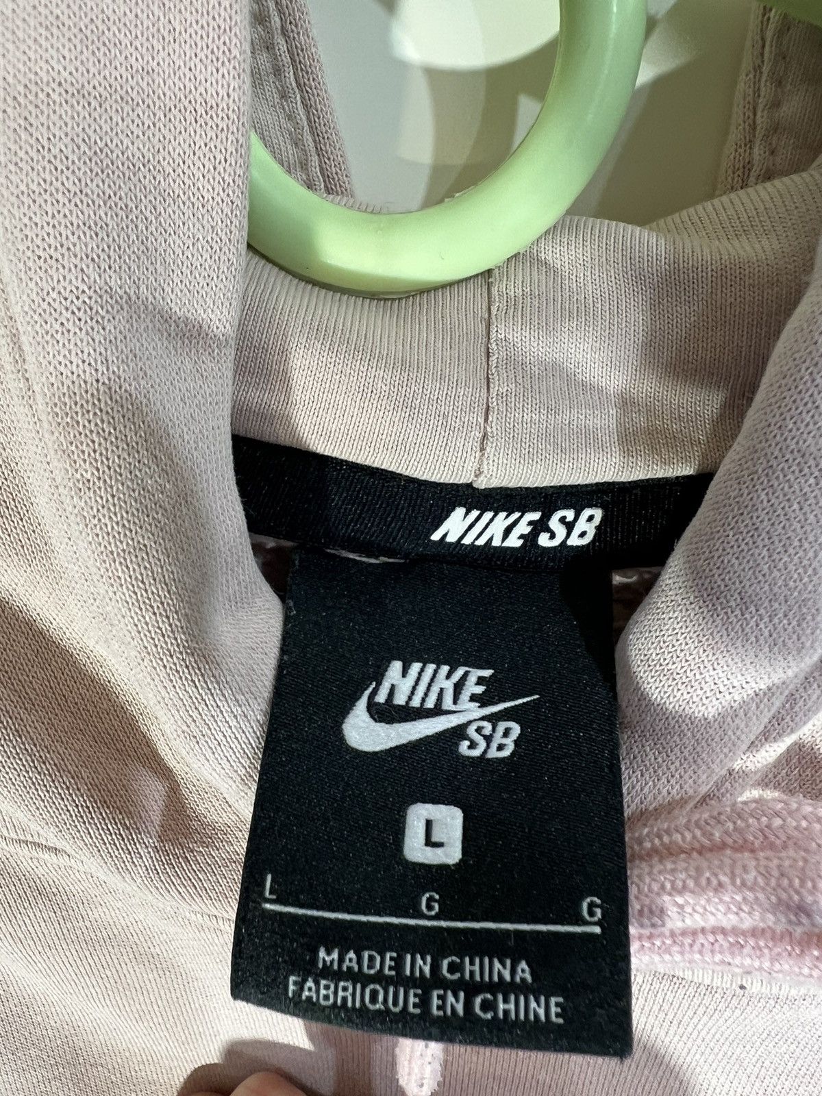NBA × Nike × Vintage Nike nba hoodie vintage retro pink 90s usa spellout Size US L / EU 52-54 / 3 - 5 Thumbnail