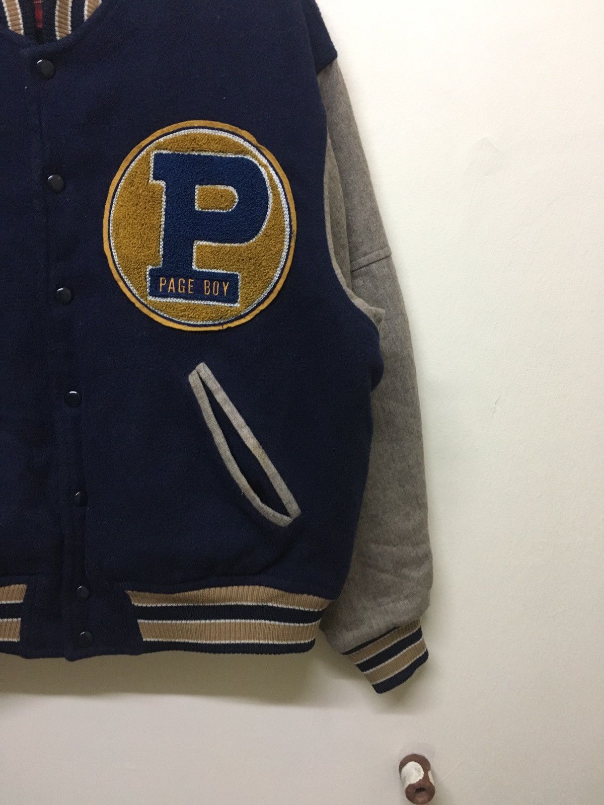 Japanese Brand 🔥Rare🔥Pageboy varsity wool jacket big logo Size US L / EU 52-54 / 3 - 3 Thumbnail