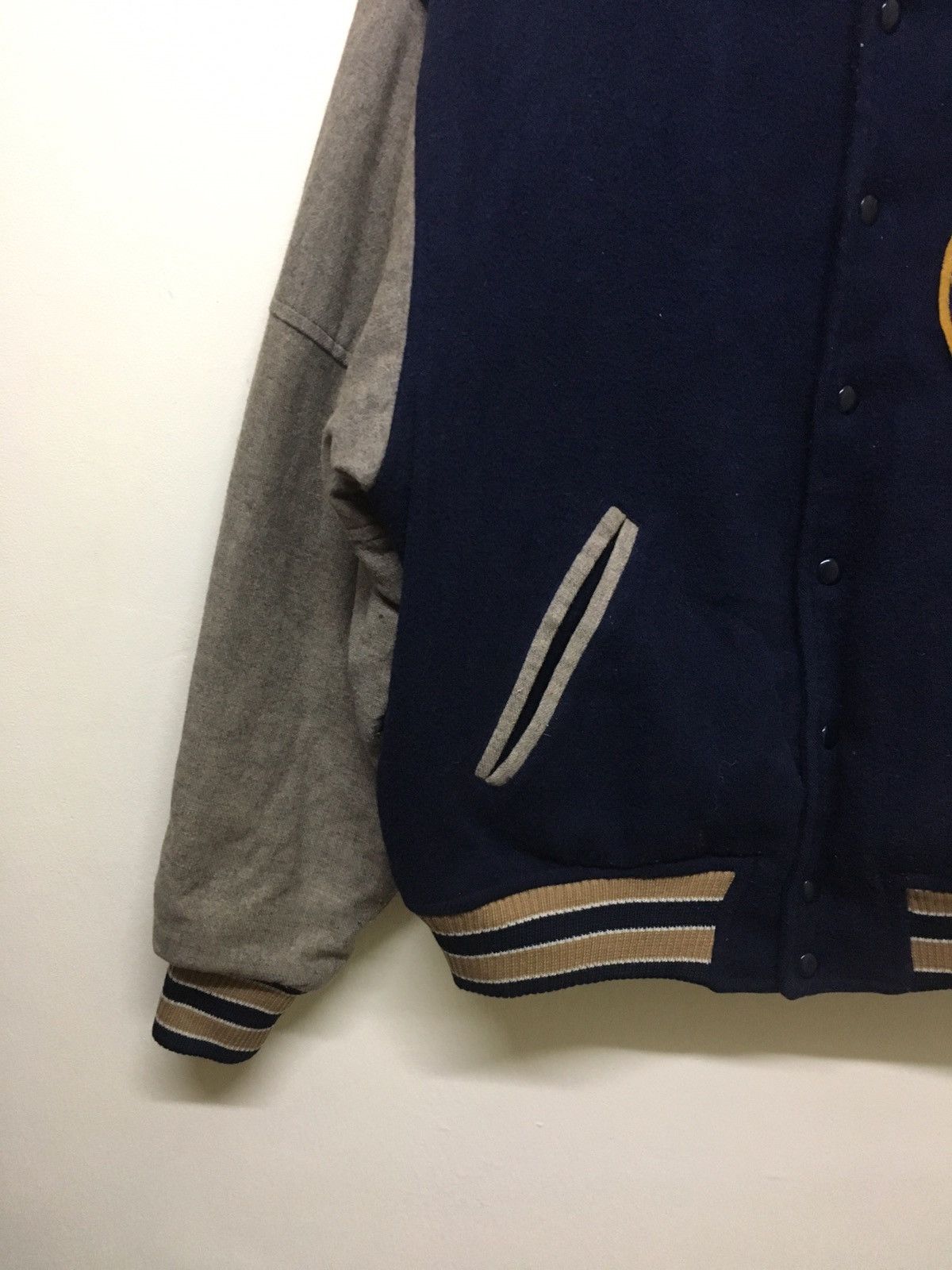 Japanese Brand 🔥Rare🔥Pageboy varsity wool jacket big logo Size US L / EU 52-54 / 3 - 4 Thumbnail