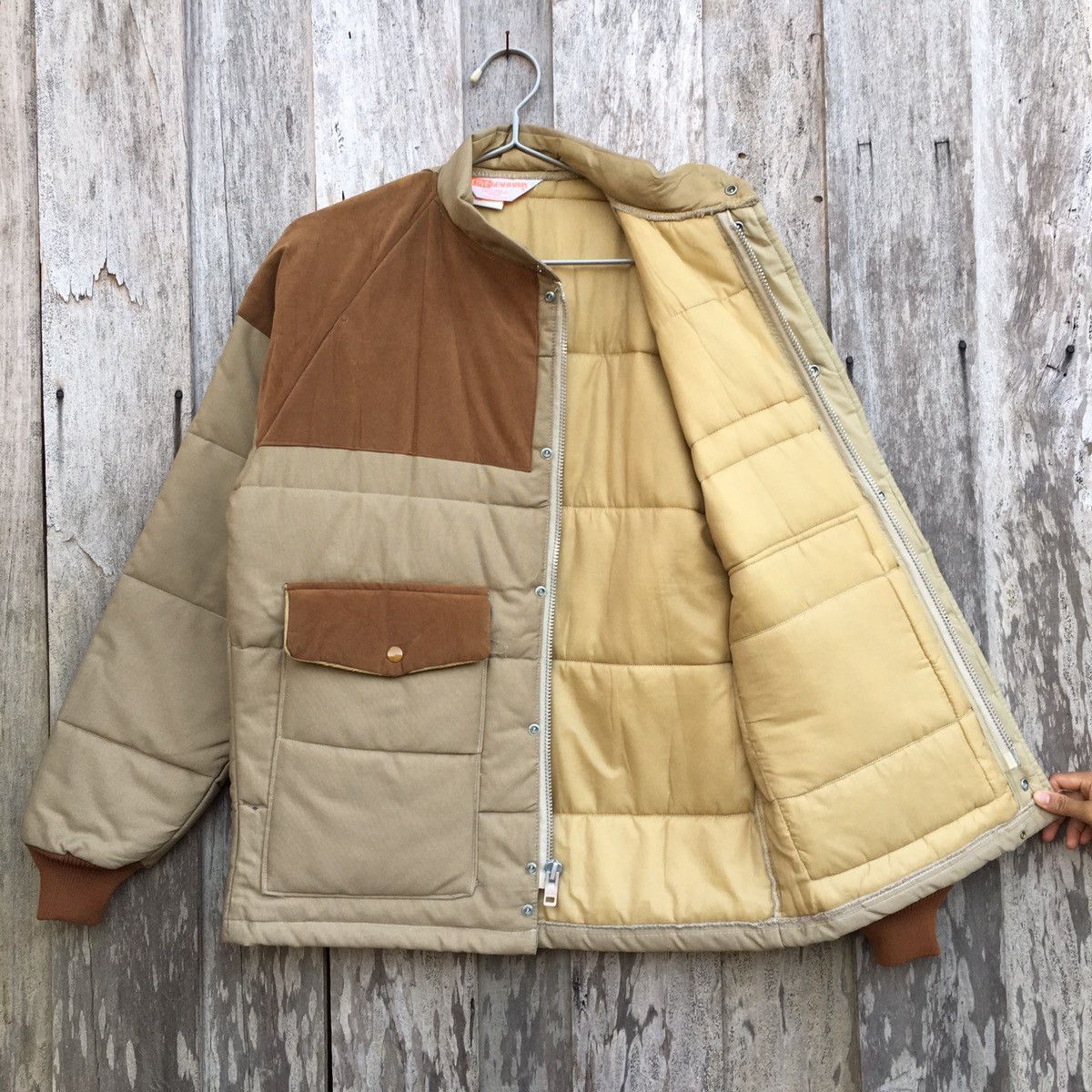 Vintage Vintage Active Generation Button Up Puffer Jacket Size US M / EU 48-50 / 2 - 8 Thumbnail
