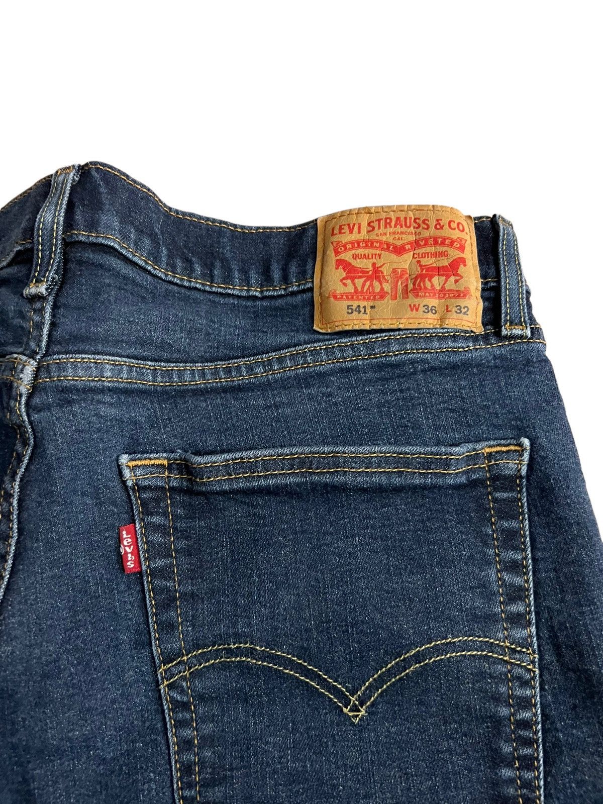 Levi's × Vintage Levi’s 541 Denim Jeans Relaxed Fit 36 x 32 Faded Size US 36 / EU 52 - 2 Thumbnail
