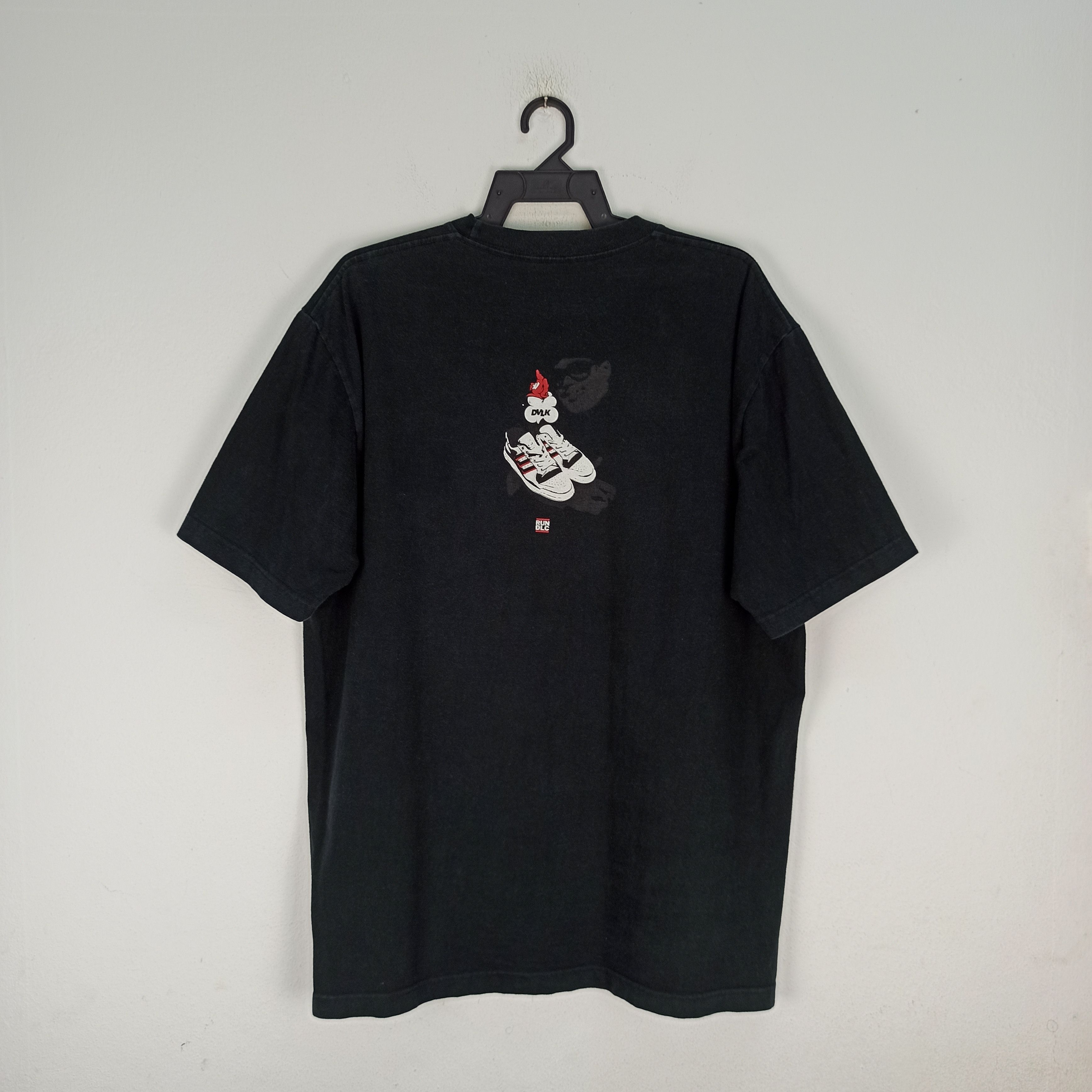 Devilock 🔥Rare🔥 Devilock Made in Japan Tshirt X RUN DLC Size US XL / EU 56 / 4 - 3 Thumbnail