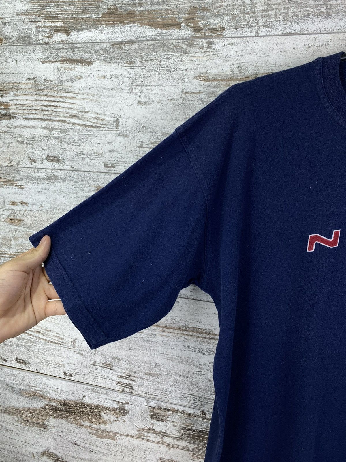 Nike Mens Vintage Nike Big Logo T Shirt rare y2k streetwear tee Size US XL / EU 56 / 4 - 3 Thumbnail