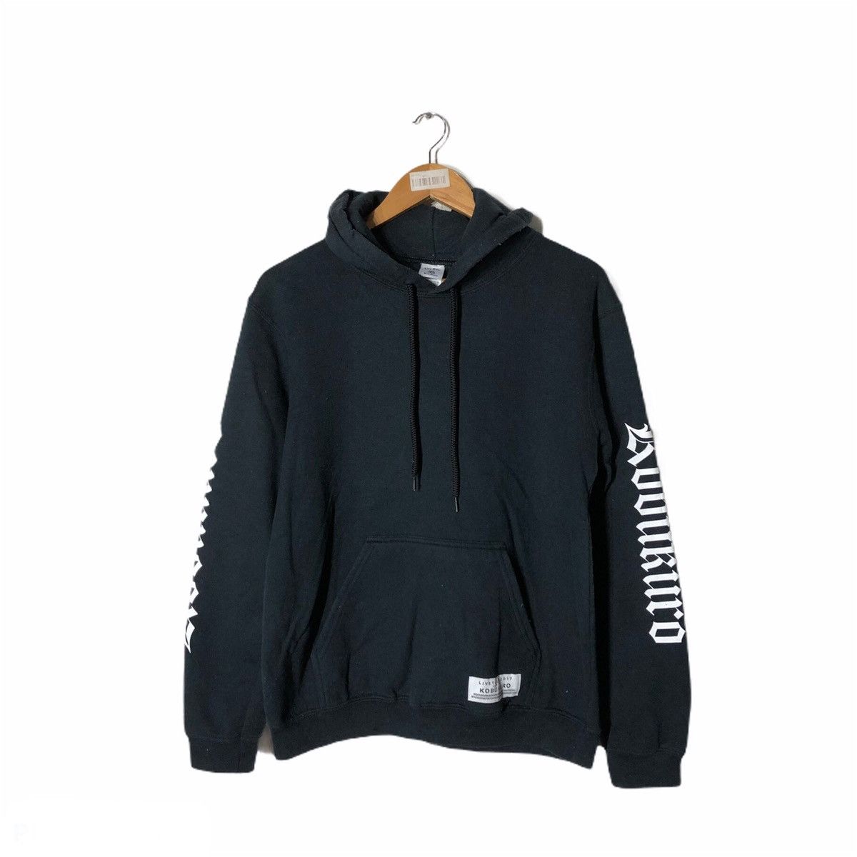 Band Tees LIVE TOUR 2017 KOBUKURO HOODIE Size US M / EU 48-50 / 2 - 2 Thumbnail
