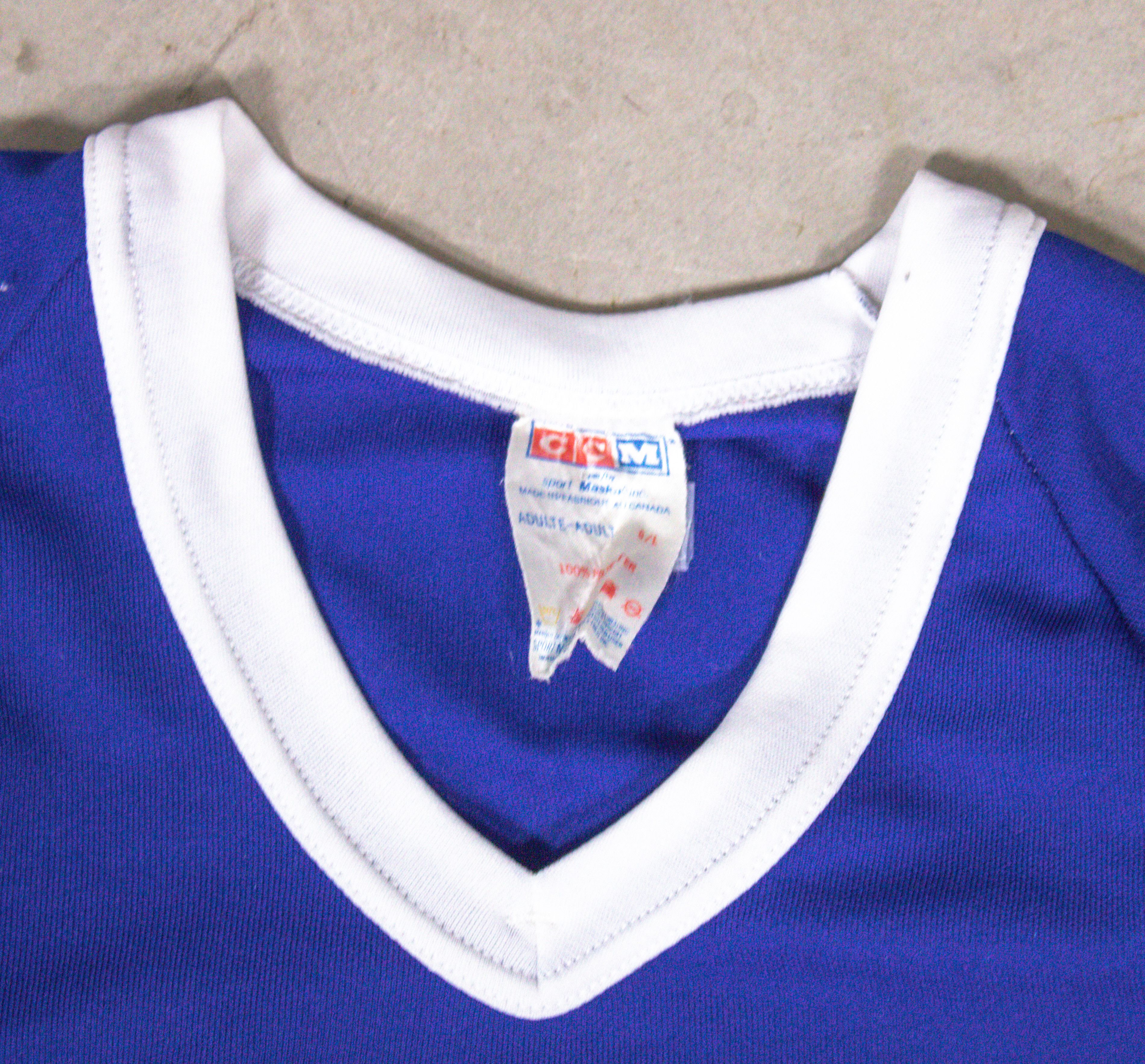 Ccm Vintage 1990s CCM Nestle Quicks Promo Blue Hockey Jersey Size US M / EU 48-50 / 2 - 6 Thumbnail