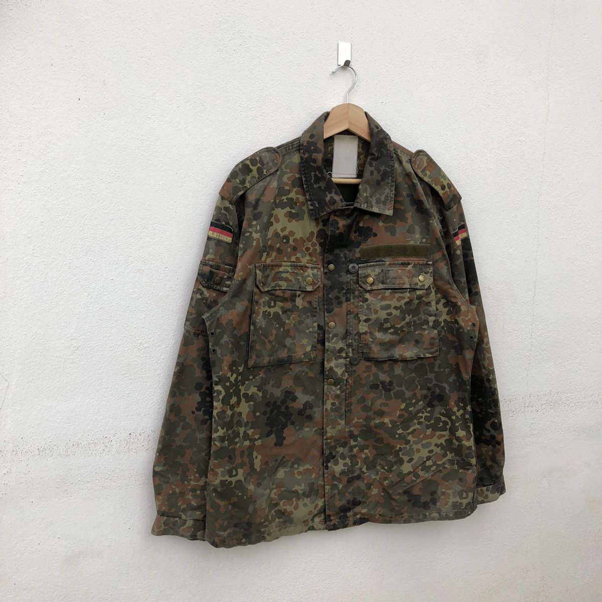 Vintage VINTAGE ARMY JACKET GERMANY FLAG MILITARY COLLECTIONS Size US L / EU 52-54 / 3 - 2 Thumbnail