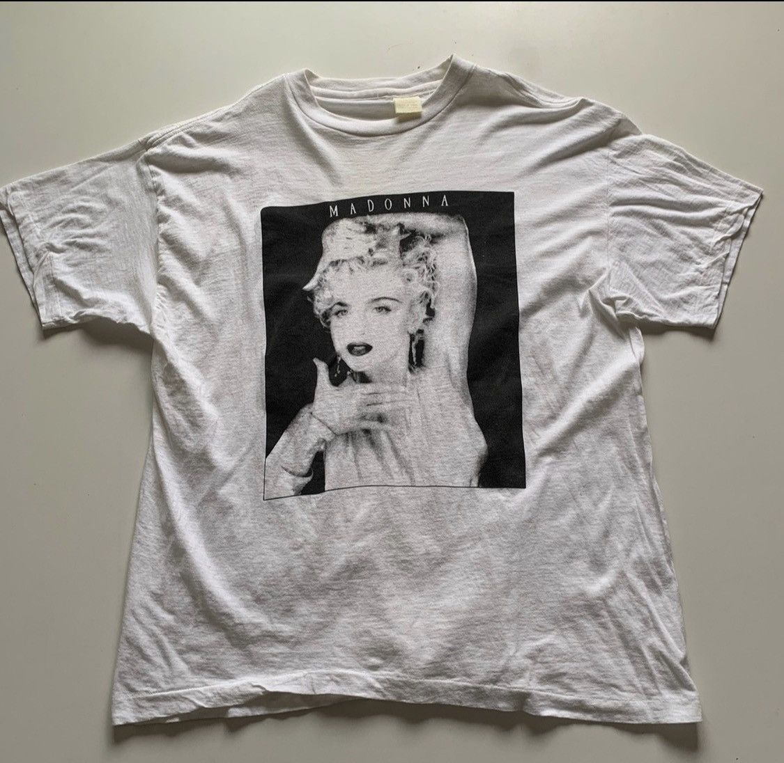 Band Tees Vintage 90s Madonna Bootleg Graphic T Shirt Men's Large Rare Size US L / EU 52-54 / 3 - 1 Thumbnail