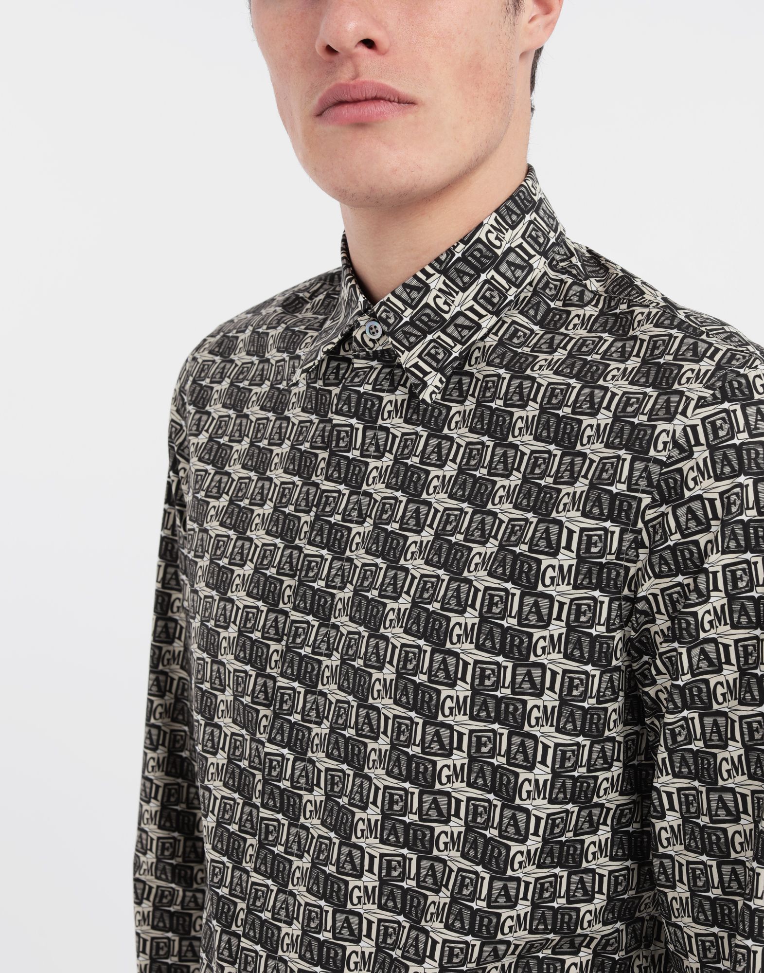 Maison Margiela Margiela Cube Logo Printed Shirt Size US L / EU 52-54 / 3 - 3 Thumbnail