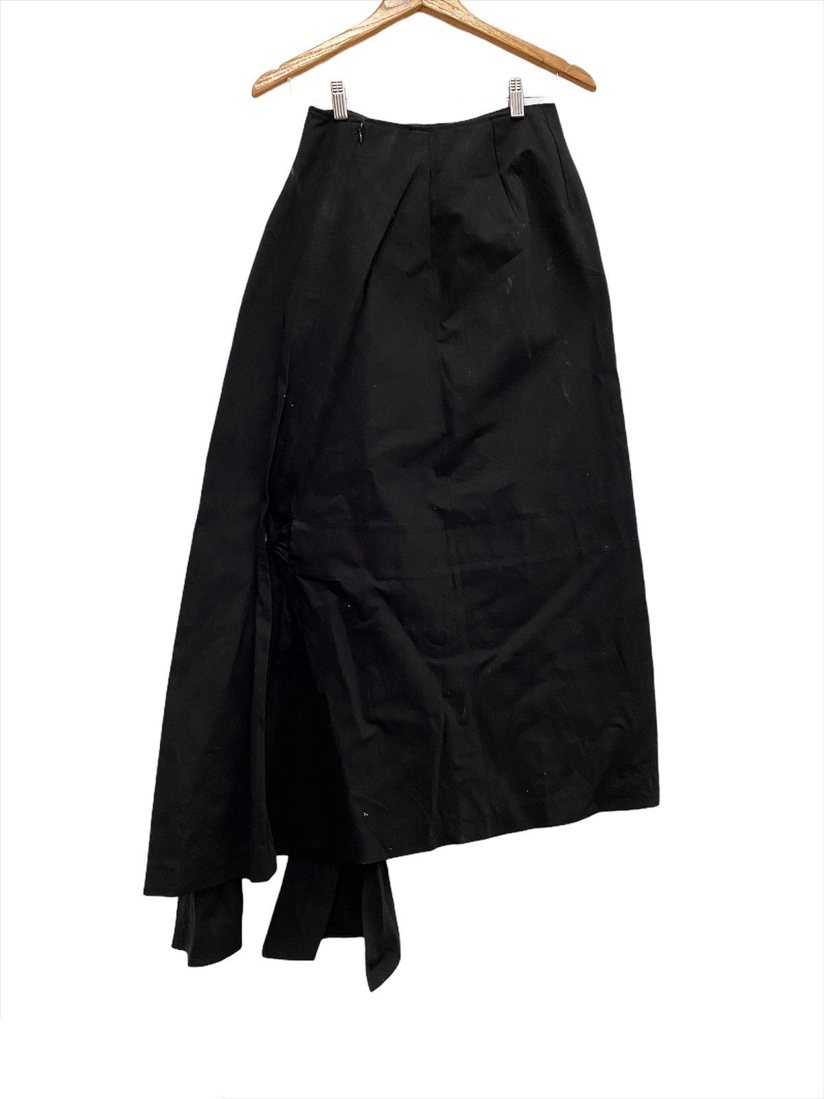 Yohji Yamamoto Yohji Yamamoto skirt Black bottom wear Size US 26 / EU 42 - 7 Thumbnail