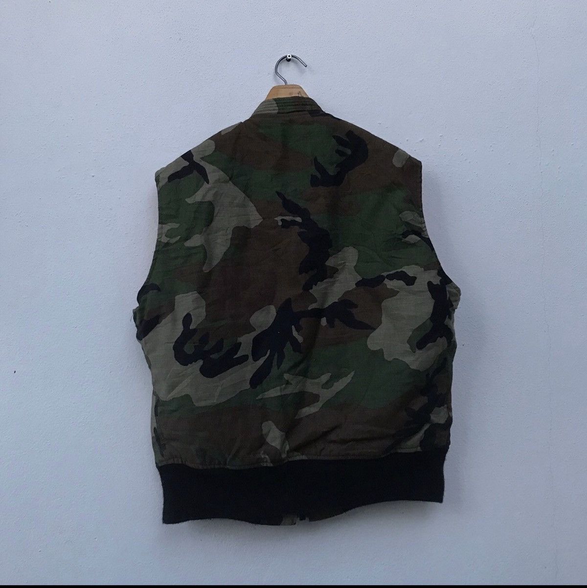 Vintage Vintage Tank Top Sleeveless Army Military Kanye Style Size US M / EU 48-50 / 2 - 2 Thumbnail