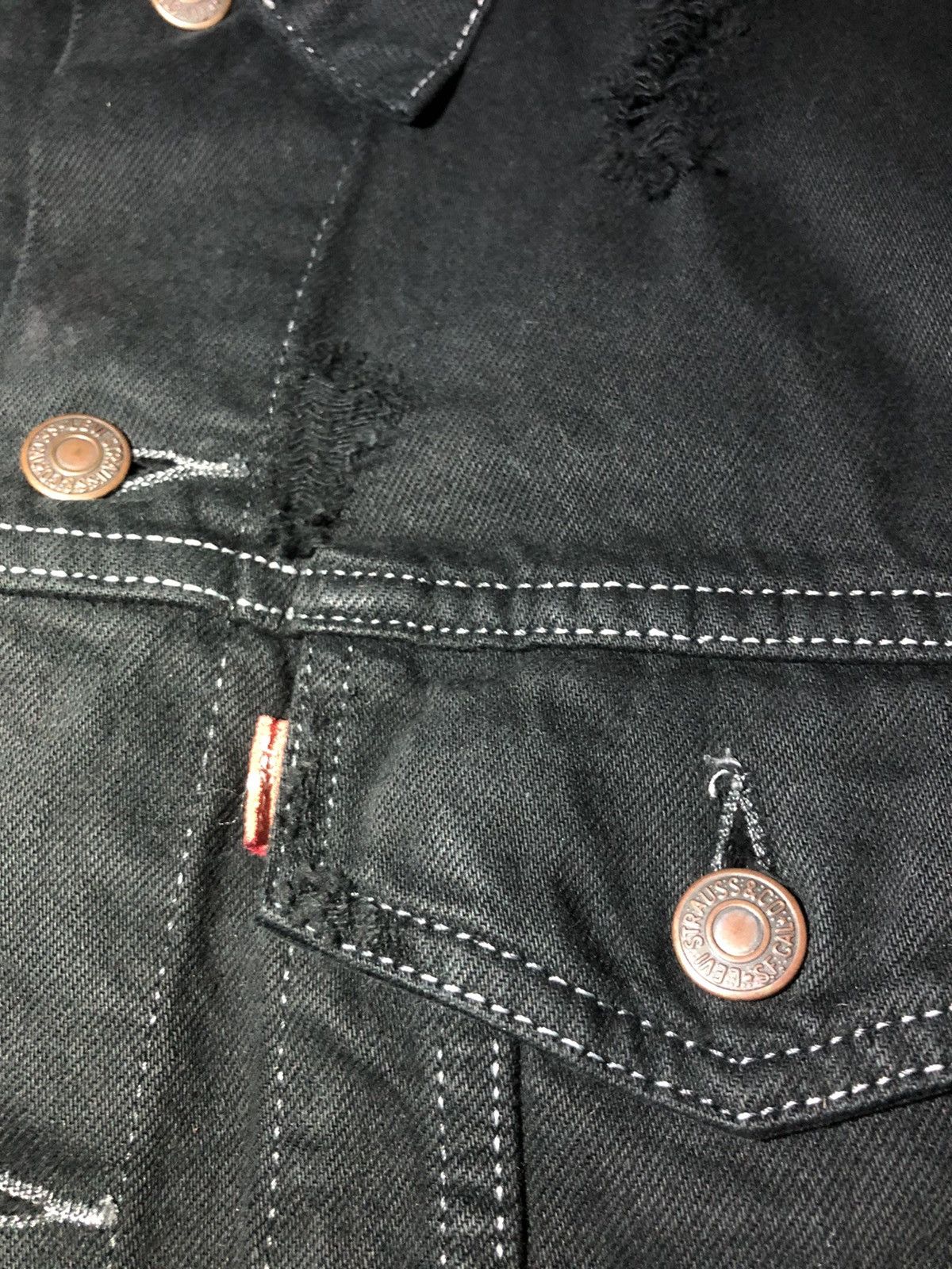 Levi's × Levi's Vintage Clothing × Vintage Vintage Levis Disstressed Black Vest Size US L / EU 52-54 / 3 - 12 Thumbnail