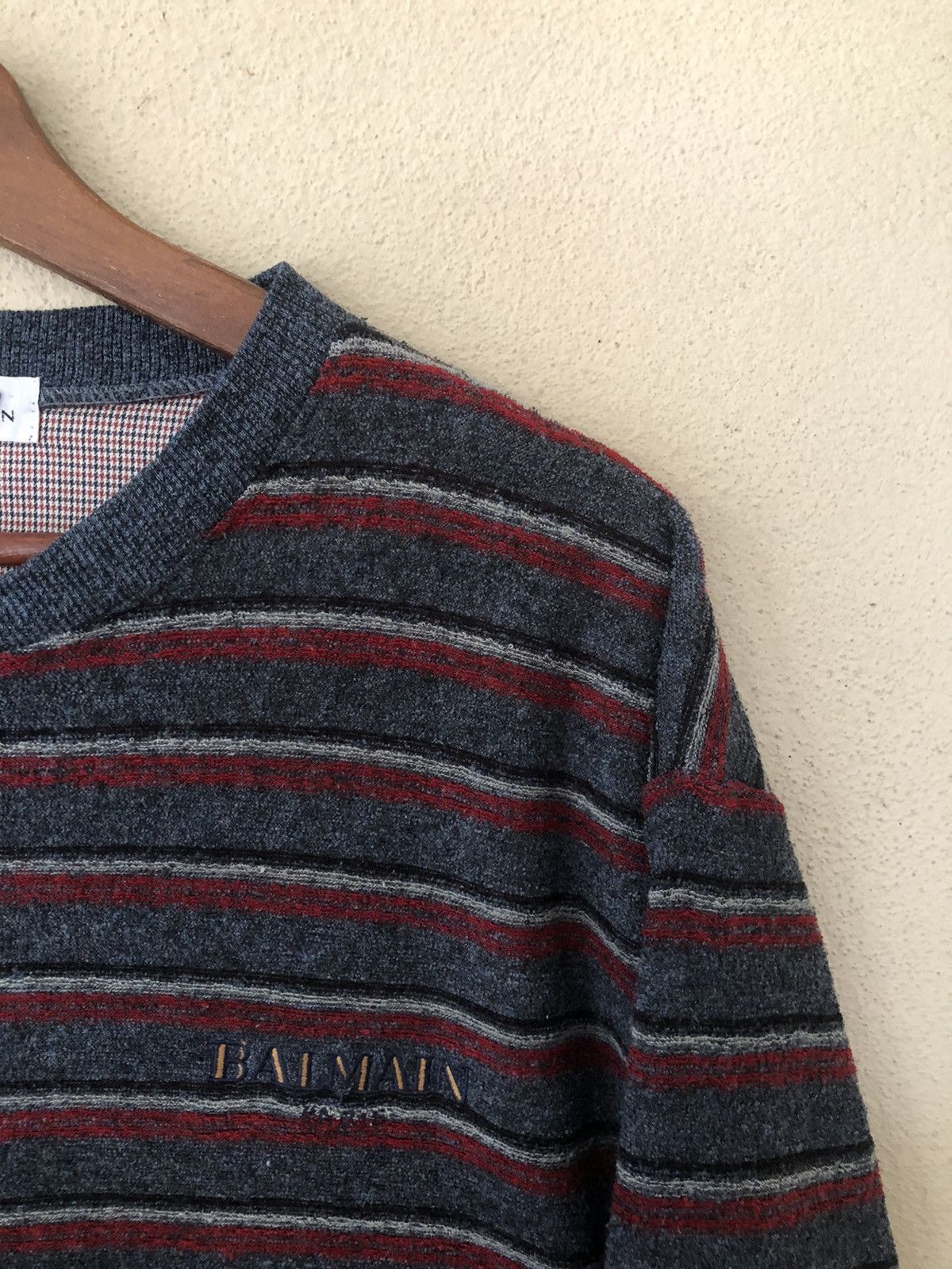 Pierre Balmain × Vintage Vintage Pierre Balmain Embroidered Logo Sweatshirt Size US L / EU 52-54 / 3 - 7 Thumbnail