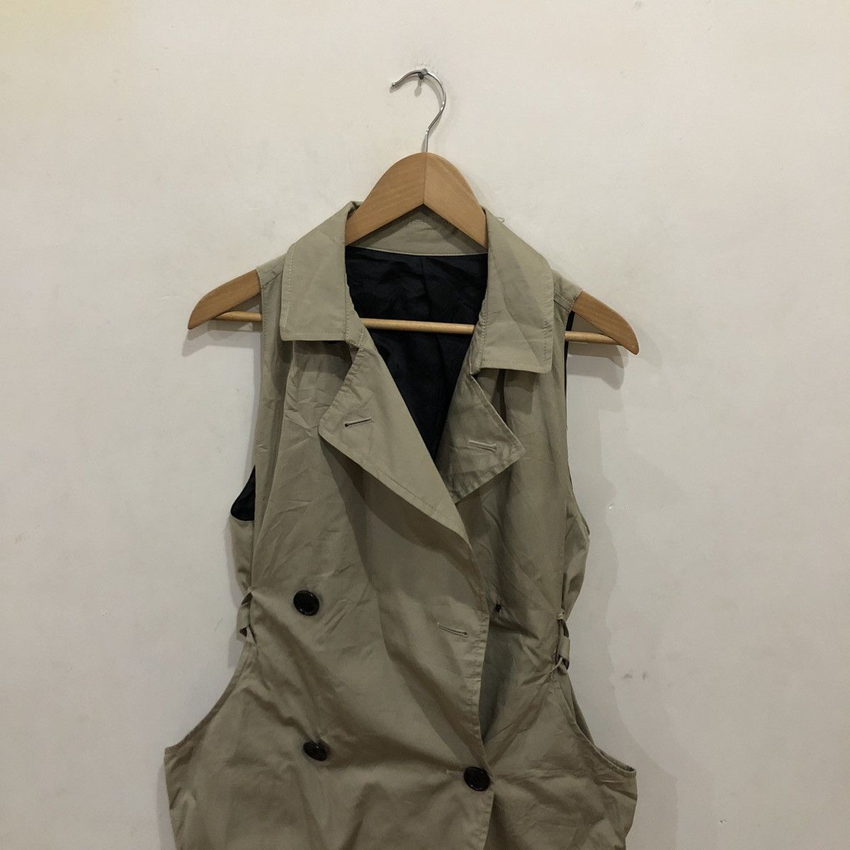 Japanese Brand Sleeveless Trench DRitte Parachute Bike Design Size US M / EU 48-50 / 2 - 4 Thumbnail