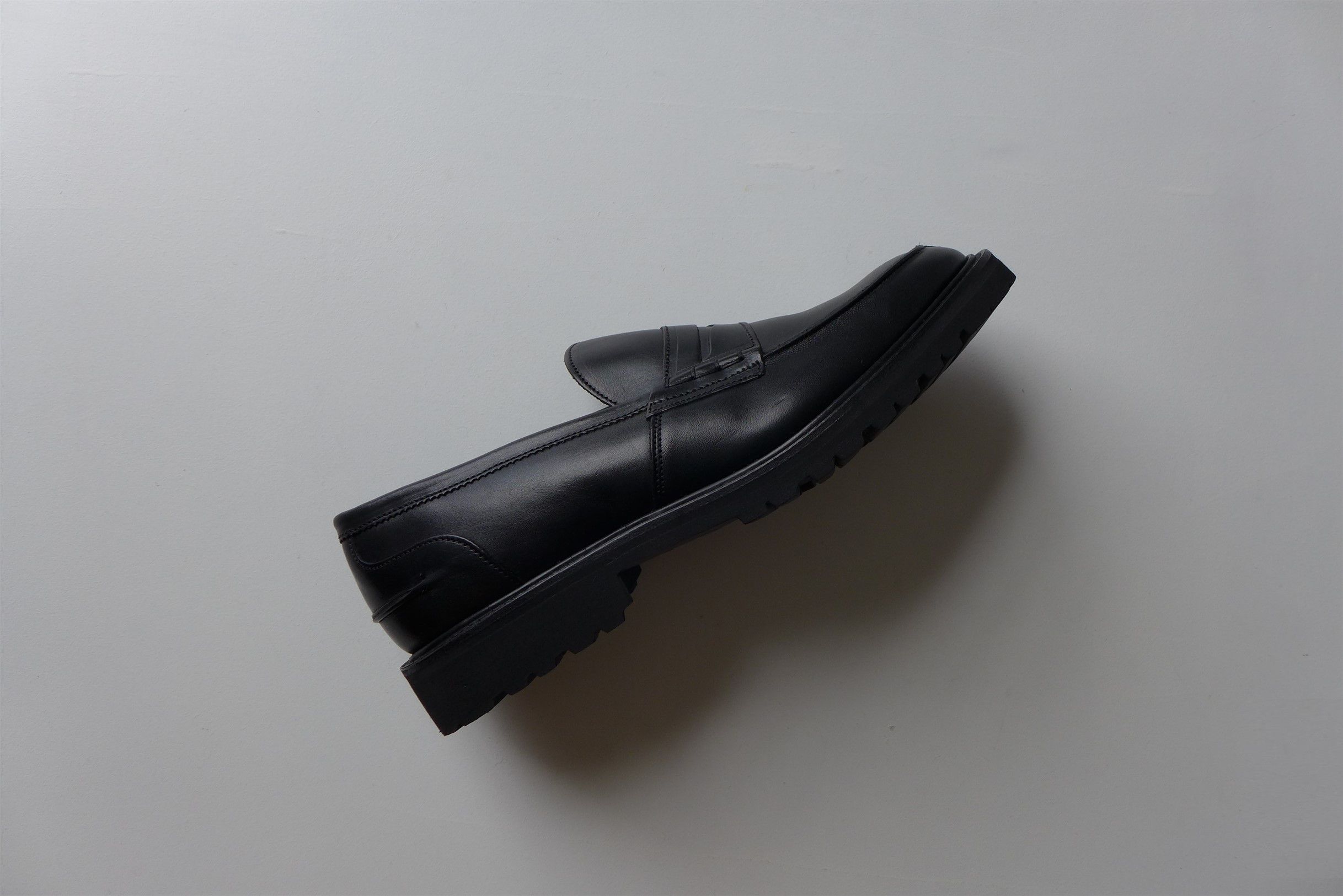 Tricker's Tricker's James Penny Loafer Shoe Black Olivvia Leather Size US 10 / EU 43 - 10 Thumbnail
