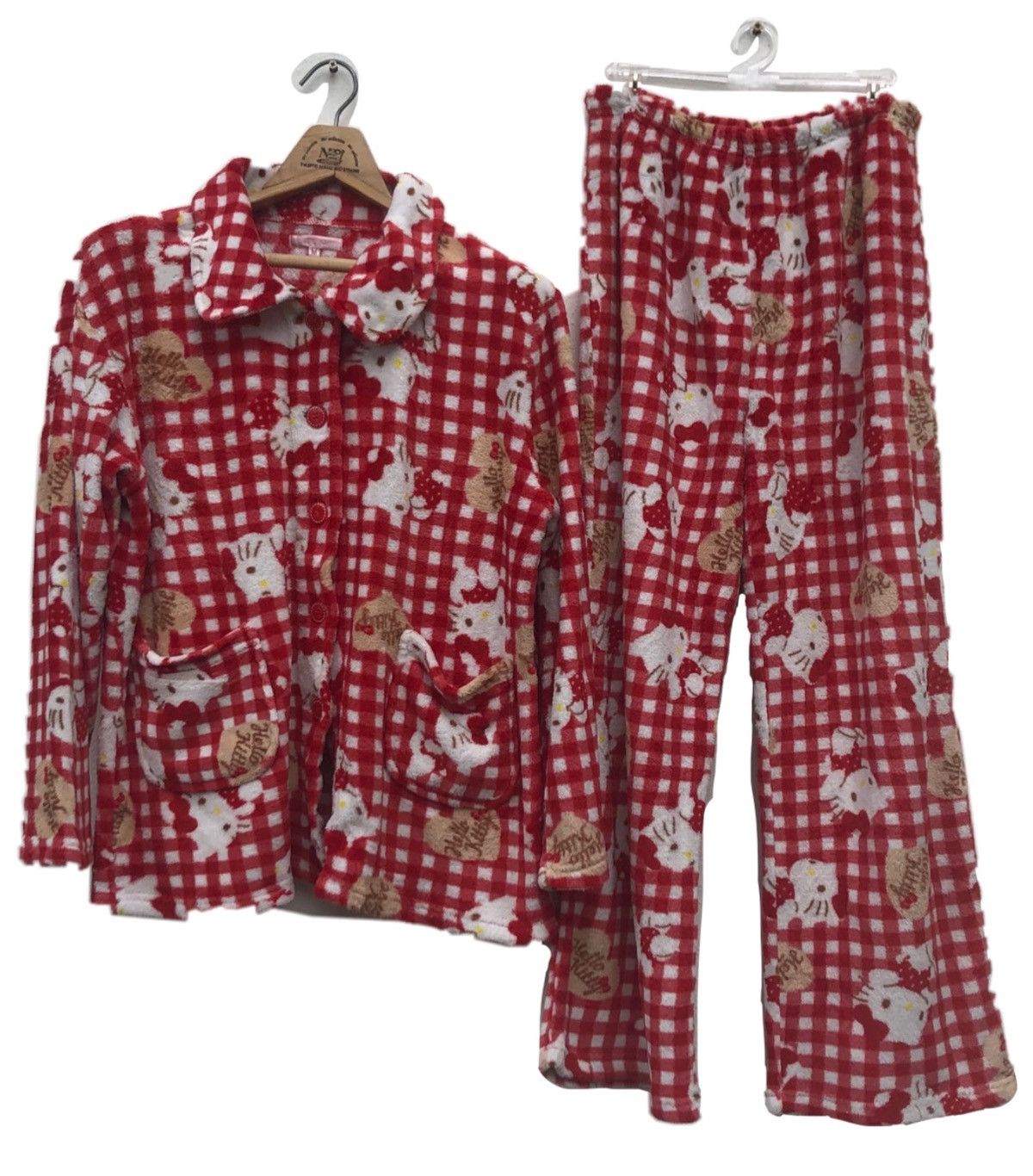 One Set Hello Kitty Full Print Medium Size