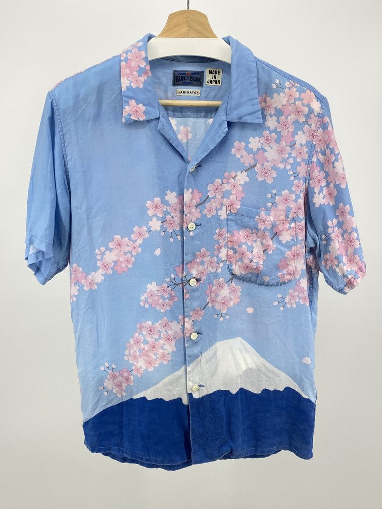 image of Blue Blue Japan Mt Fuji Cherry Blossom Size 3, Men's