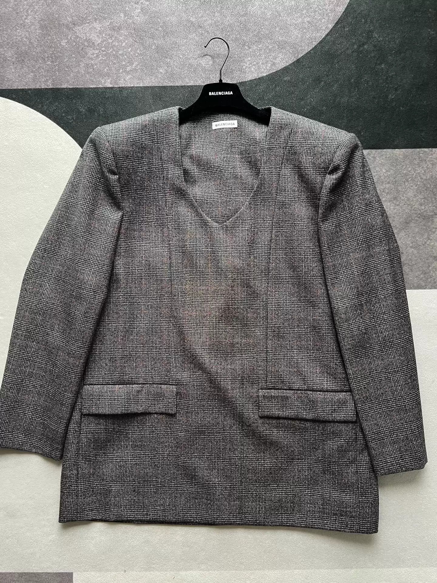 Balenciaga Balenciaga V Collar Suit Coat Size US M / EU 48-50 / 2 - 1 Thumbnail