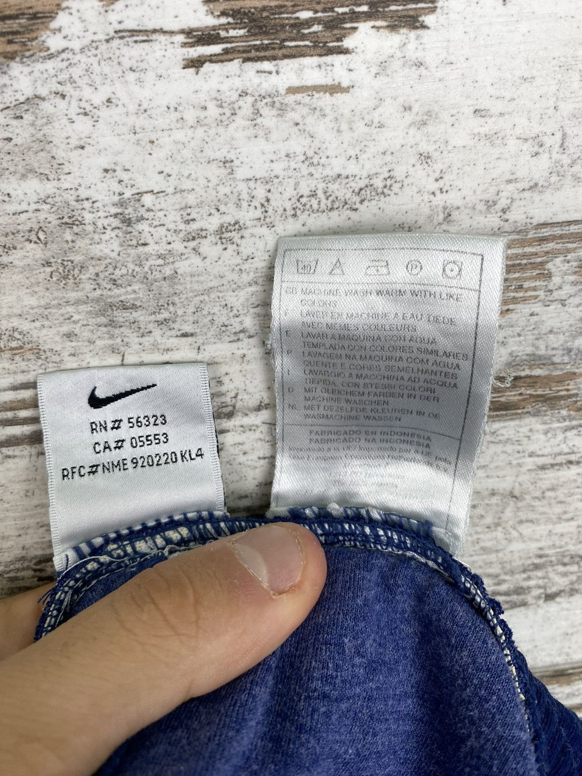 Nike ACG Mens Vintage 90s Nike Shorts big logo streetwear y2k swoosh Size US 32 / EU 48 - 9 Thumbnail