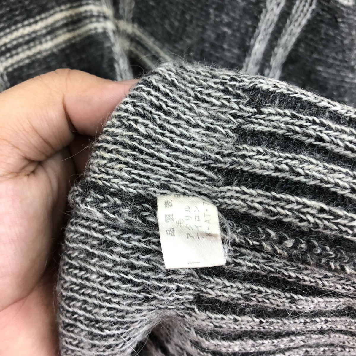 Aran Isles Knitwear Ventas Grey chekered Knitwear Sweater #007 Size US M / EU 48-50 / 2 - 6 Thumbnail