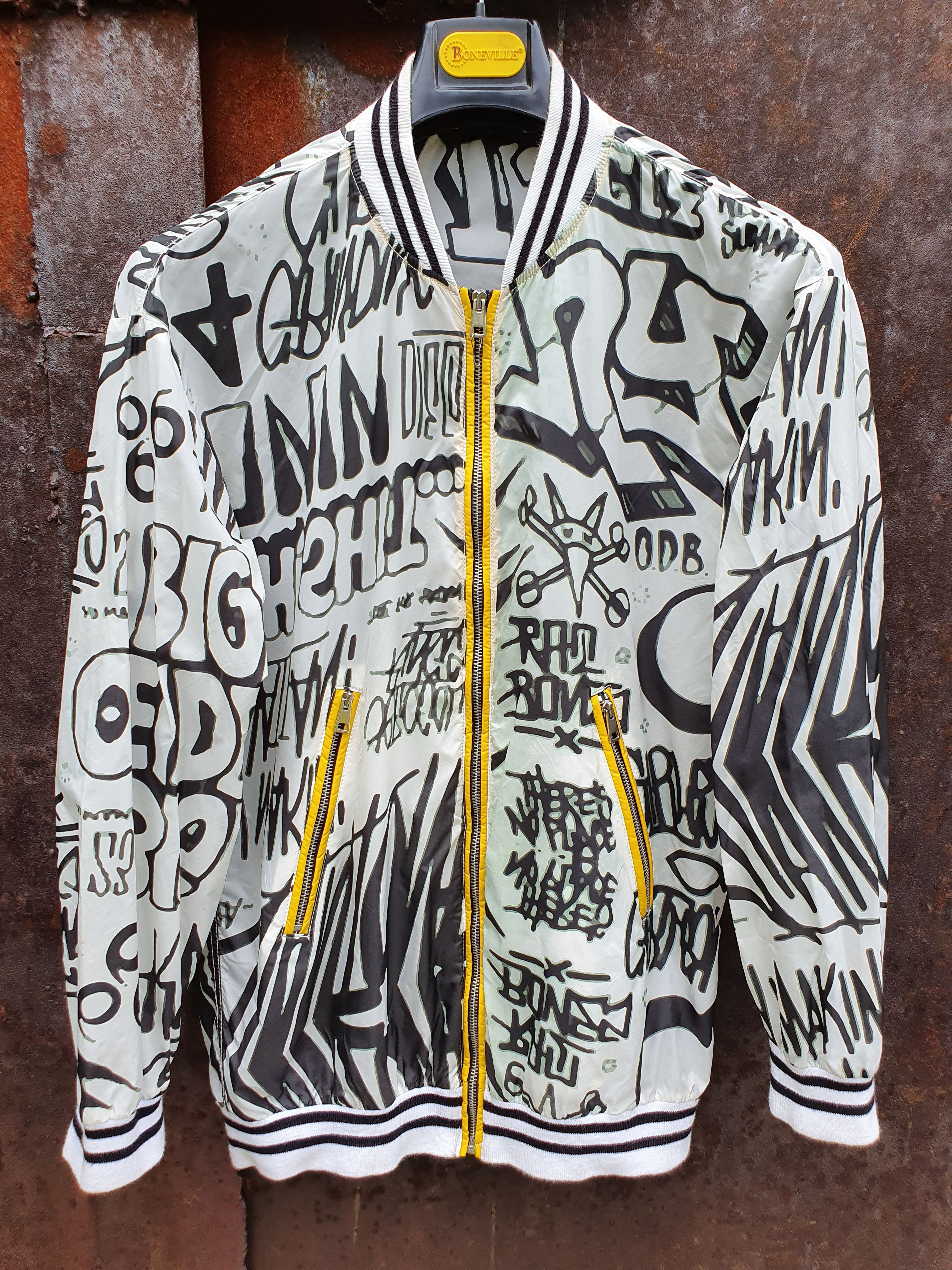 Japanese Brand Vintage Street Art Print Nylon light fabrics jacket Size US L / EU 52-54 / 3 - 5 Thumbnail