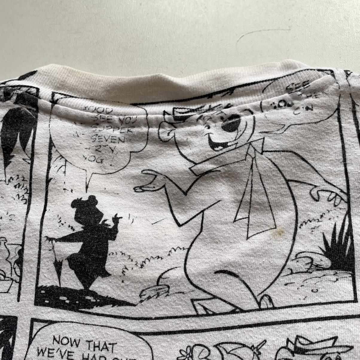 Cartoon Network × Vintage Vintage 1990s Yogi Bear Cartoon Comic AOP Graphic T Shirt XL Size US XL / EU 56 / 4 - 5 Thumbnail