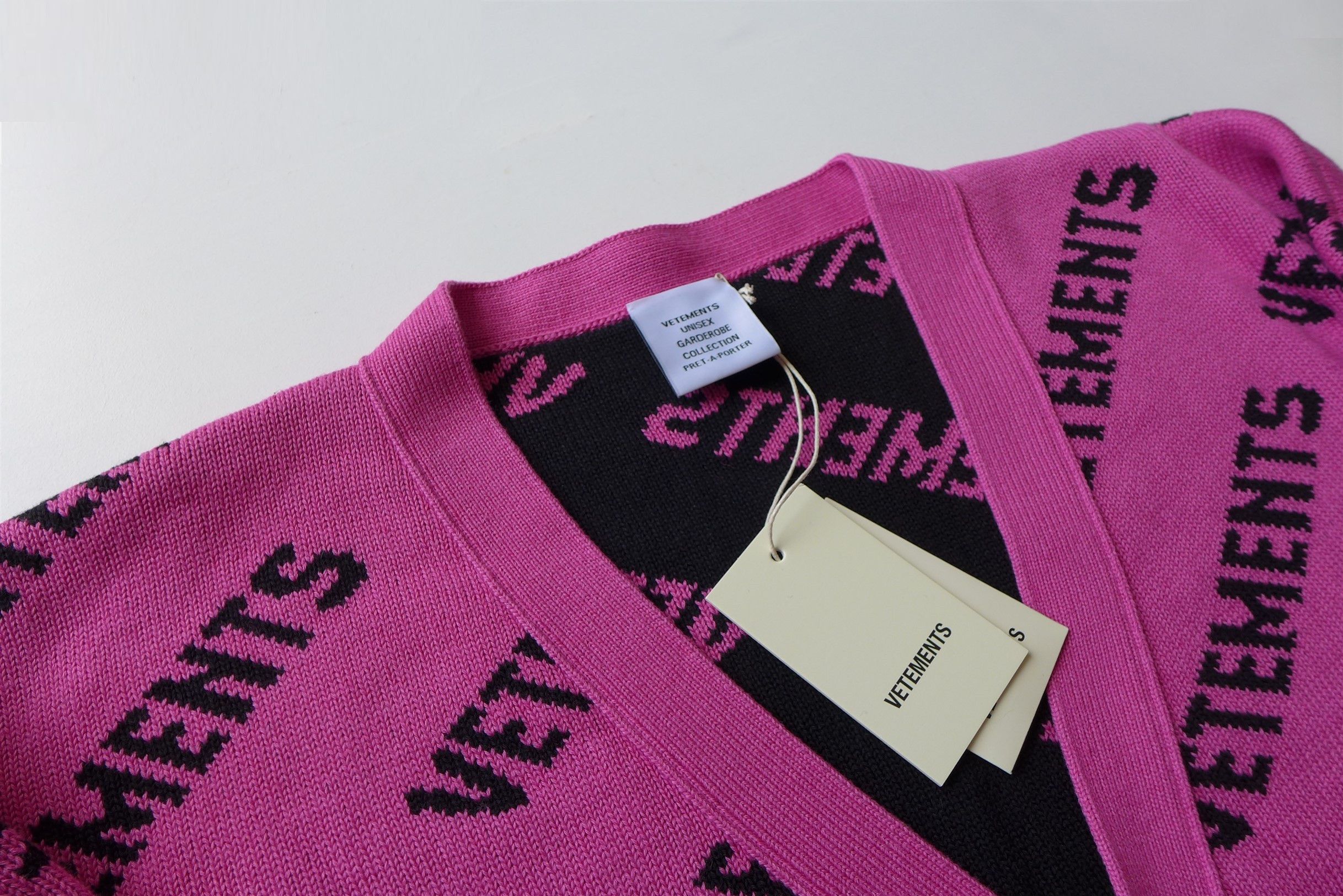 Vetements Vetements Logo Cardigan - Hot Pink Cotton & Cashmere Size US M / EU 48-50 / 2 - 5 Thumbnail