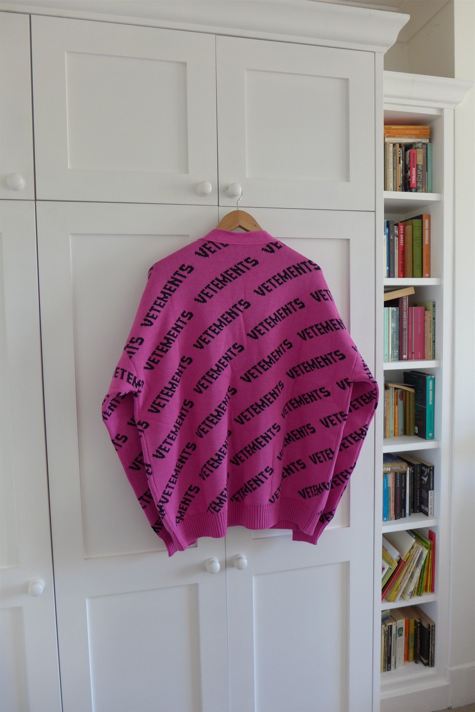 Vetements Vetements Logo Cardigan - Hot Pink Cotton & Cashmere Size US M / EU 48-50 / 2 - 3 Thumbnail