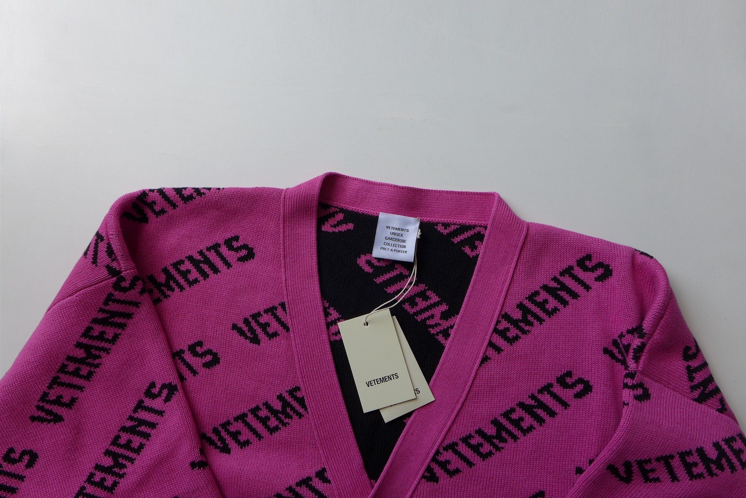 Vetements Vetements Logo Cardigan - Hot Pink Cotton & Cashmere Size US M / EU 48-50 / 2 - 4 Thumbnail