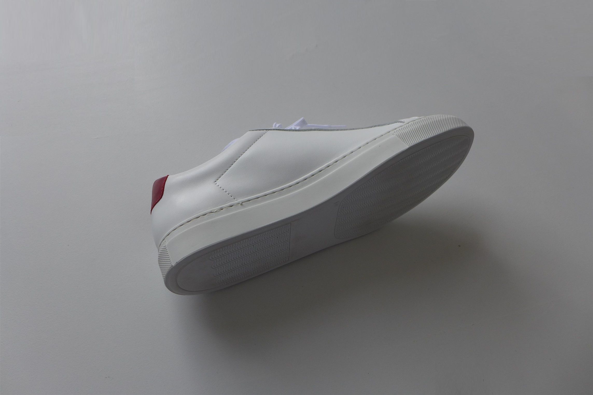 Common Projects Common Projects Retro Sneakers - White/Red Size US 6 / EU 39 - 13 Thumbnail