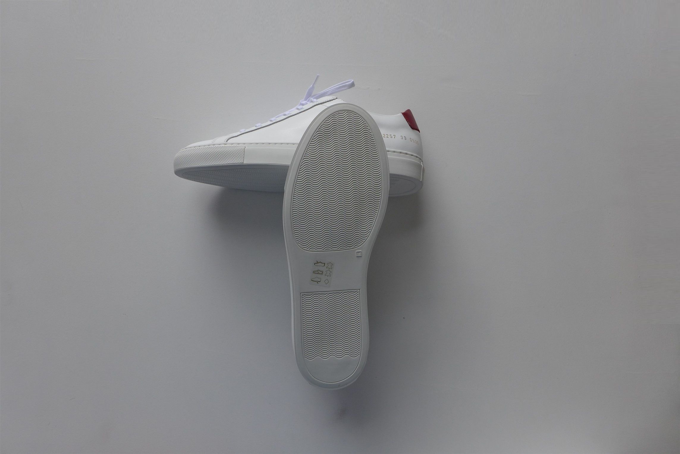 Common Projects Common Projects Retro Sneakers - White/Red Size US 6 / EU 39 - 14 Thumbnail
