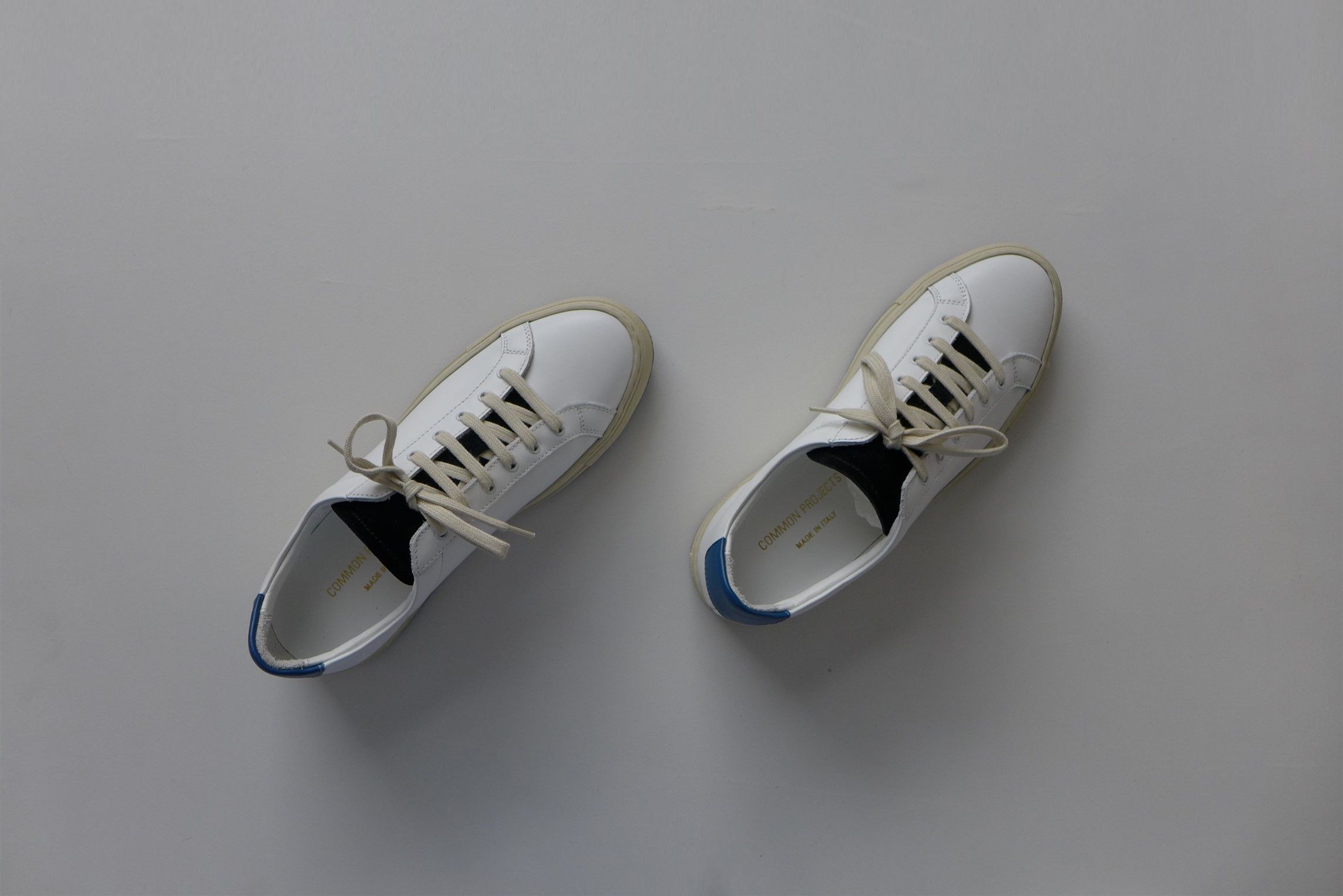 Common Projects Common Projects Retro Special Edition Sneakers - White/Navy Size US 6 / EU 39 - 5 Thumbnail