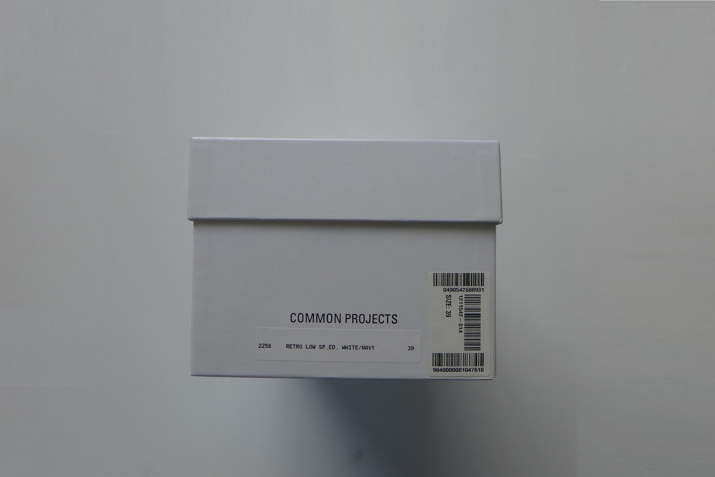 Common Projects Common Projects Retro Special Edition Sneakers - White/Navy Size US 6 / EU 39 - 14 Thumbnail