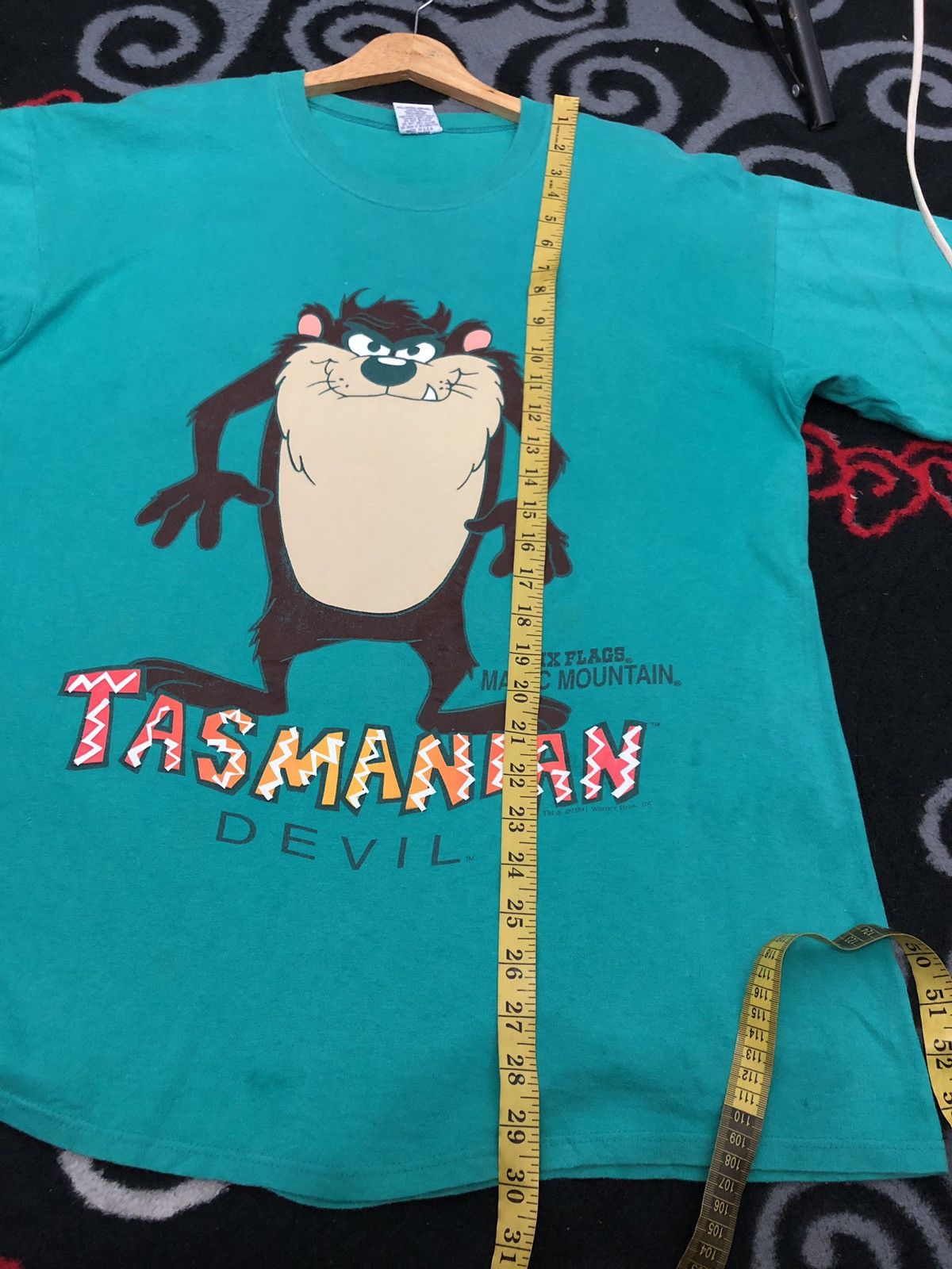 Vintage Vintage 90's Tasmanian Devil Warner Bros T-Shirt Size US XL / EU 56 / 4 - 9 Thumbnail