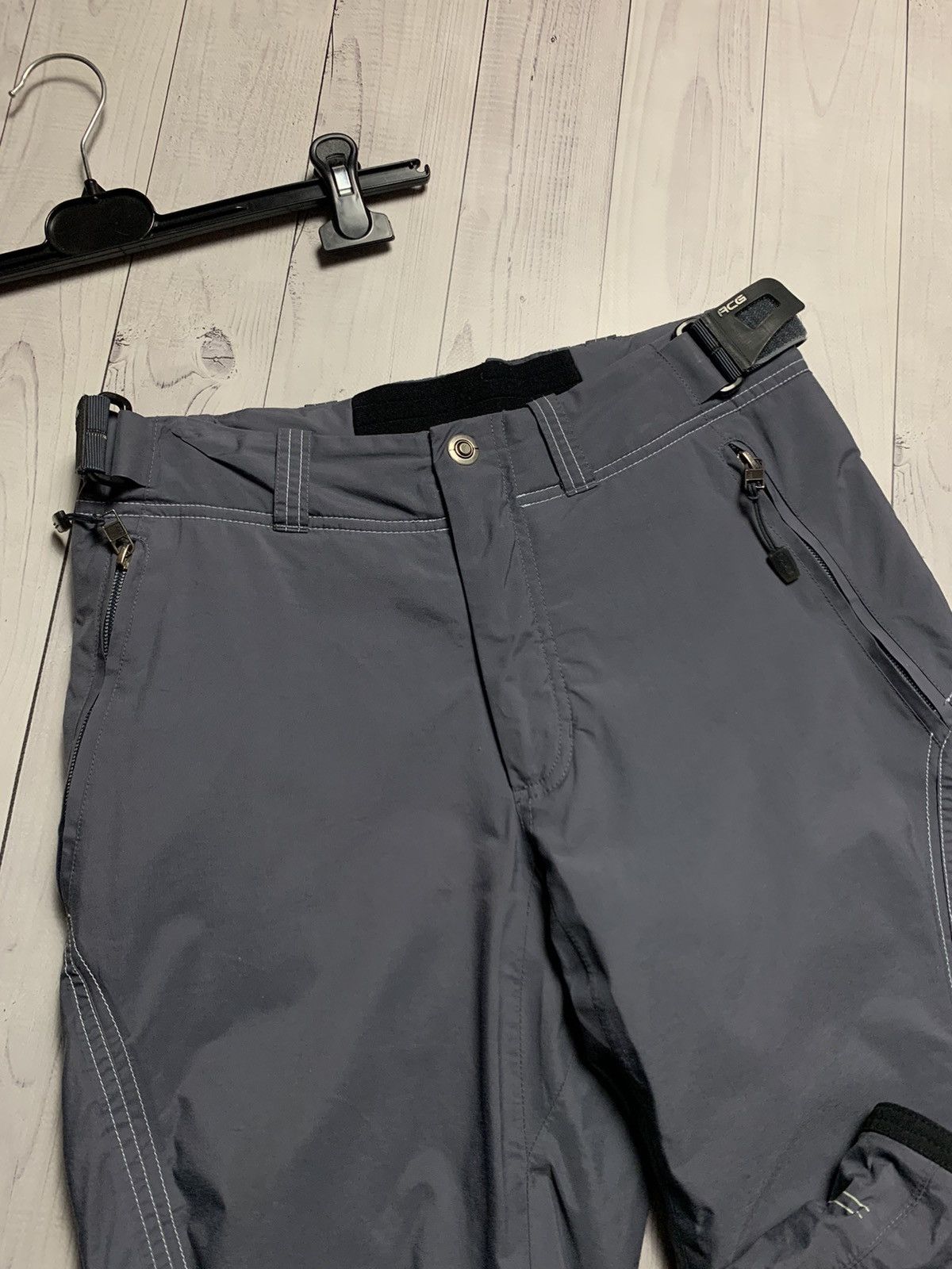 Nike × Nike ACG × Vintage Vintage Nike ACG ski pants women’s size M logo Size 30" / US 8 / IT 44 - 7 Thumbnail