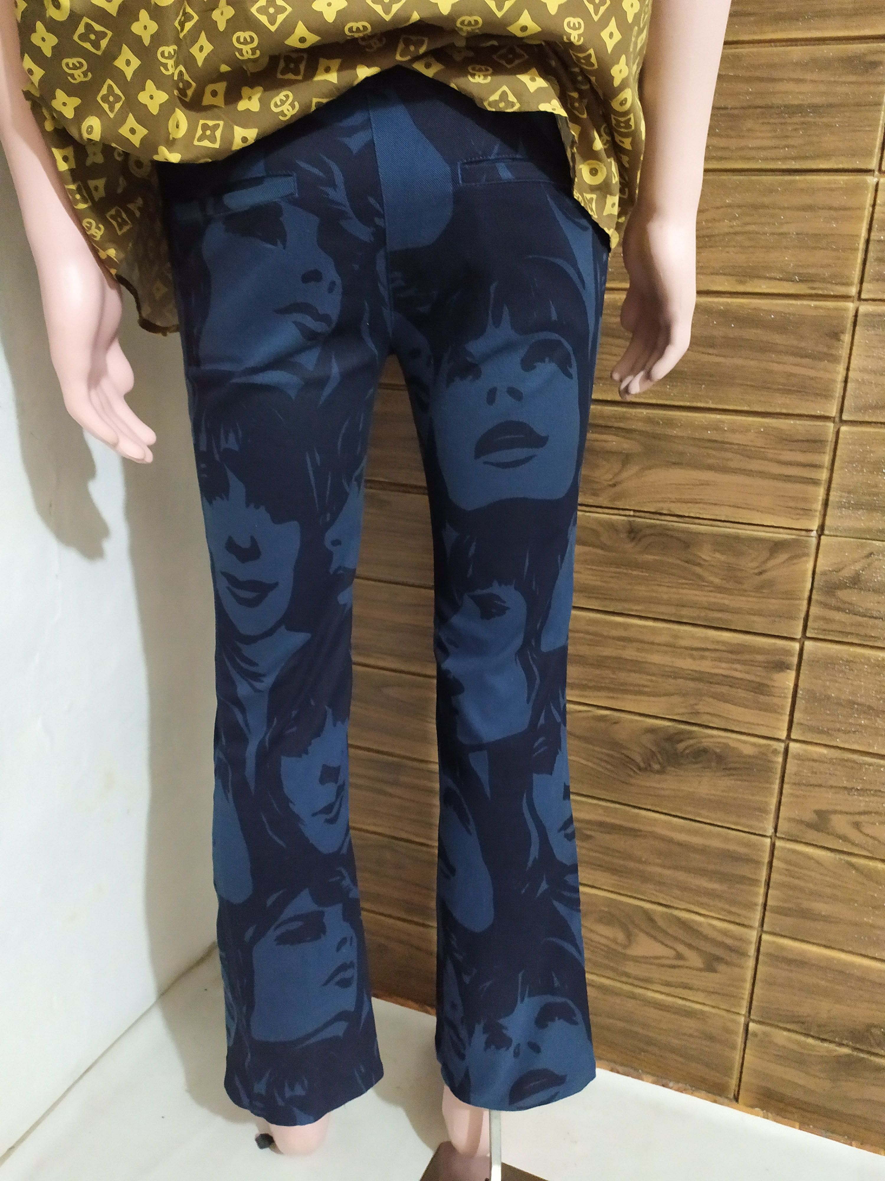 Mango 🔥MNG Fullprint Faces Pants Size US 29 - 12 Thumbnail