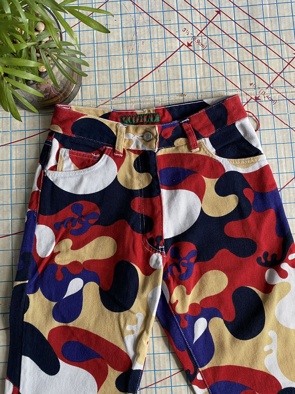 Katharine Hamnett London × Vintage Vintage Katharine Hamnett Denim Funky Pattern Jeans Size 26 Size US 26 / EU 42 - 3 Thumbnail