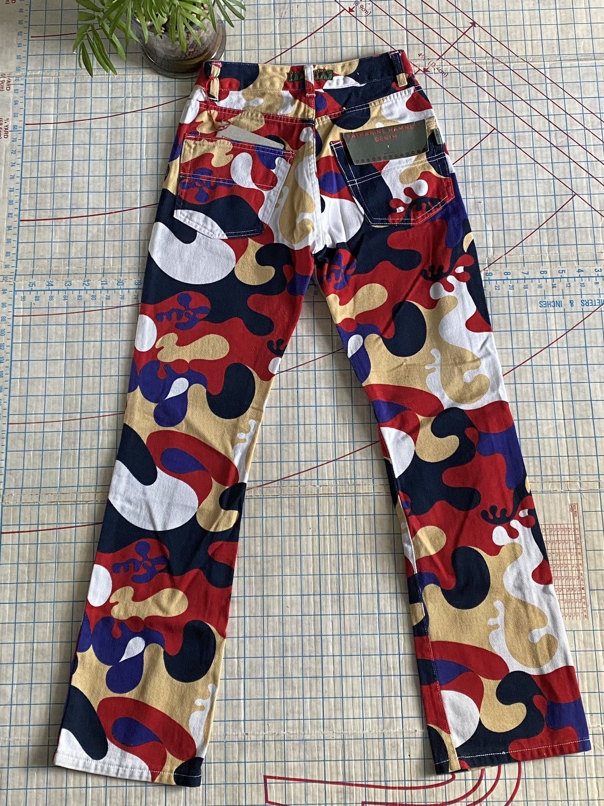 Katharine Hamnett London × Vintage Vintage Katharine Hamnett Denim Funky Pattern Jeans Size 26 Size US 26 / EU 42 - 13 Thumbnail