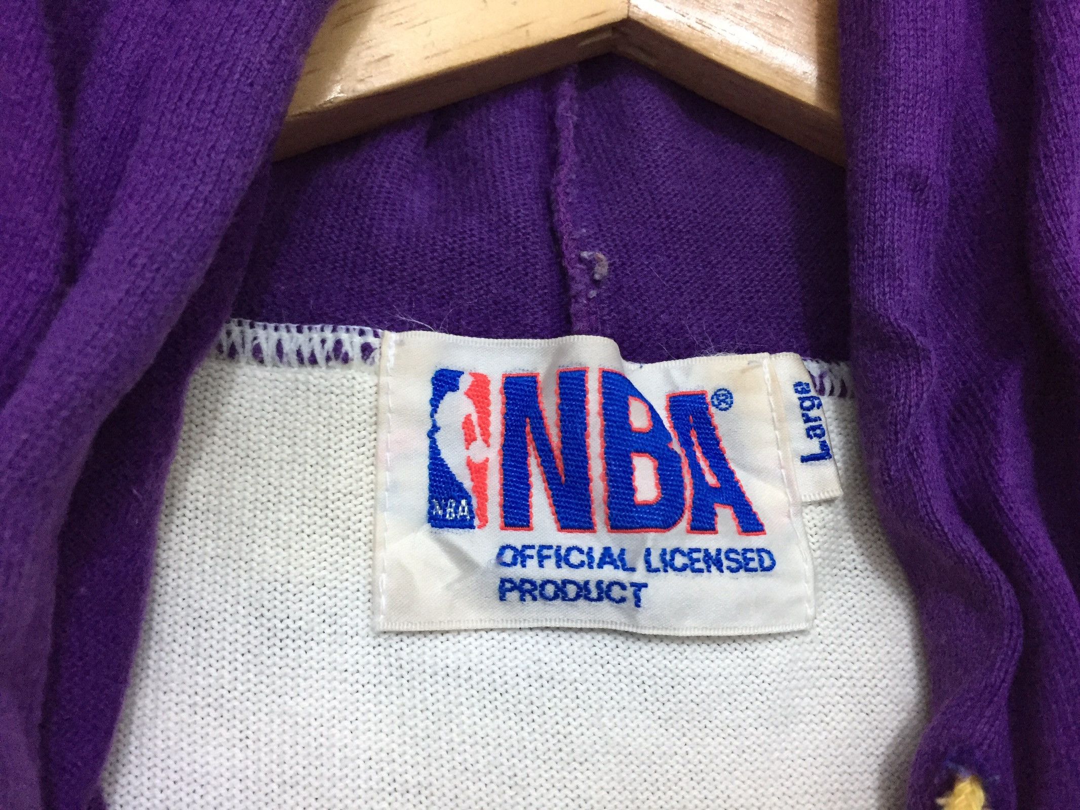 NBA Vintage Lakers Shirts Size US L / EU 52-54 / 3 - 12 Thumbnail